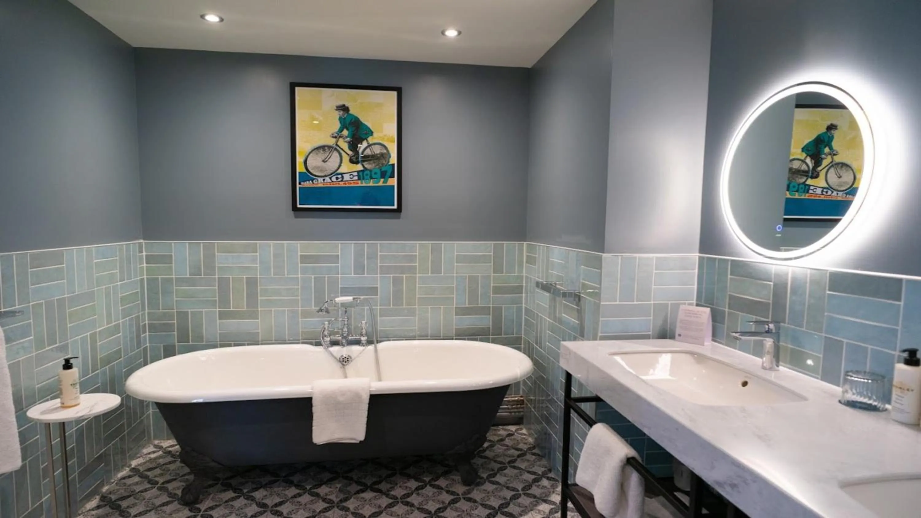 Bathroom in Hotel Indigo Coventry by IHG