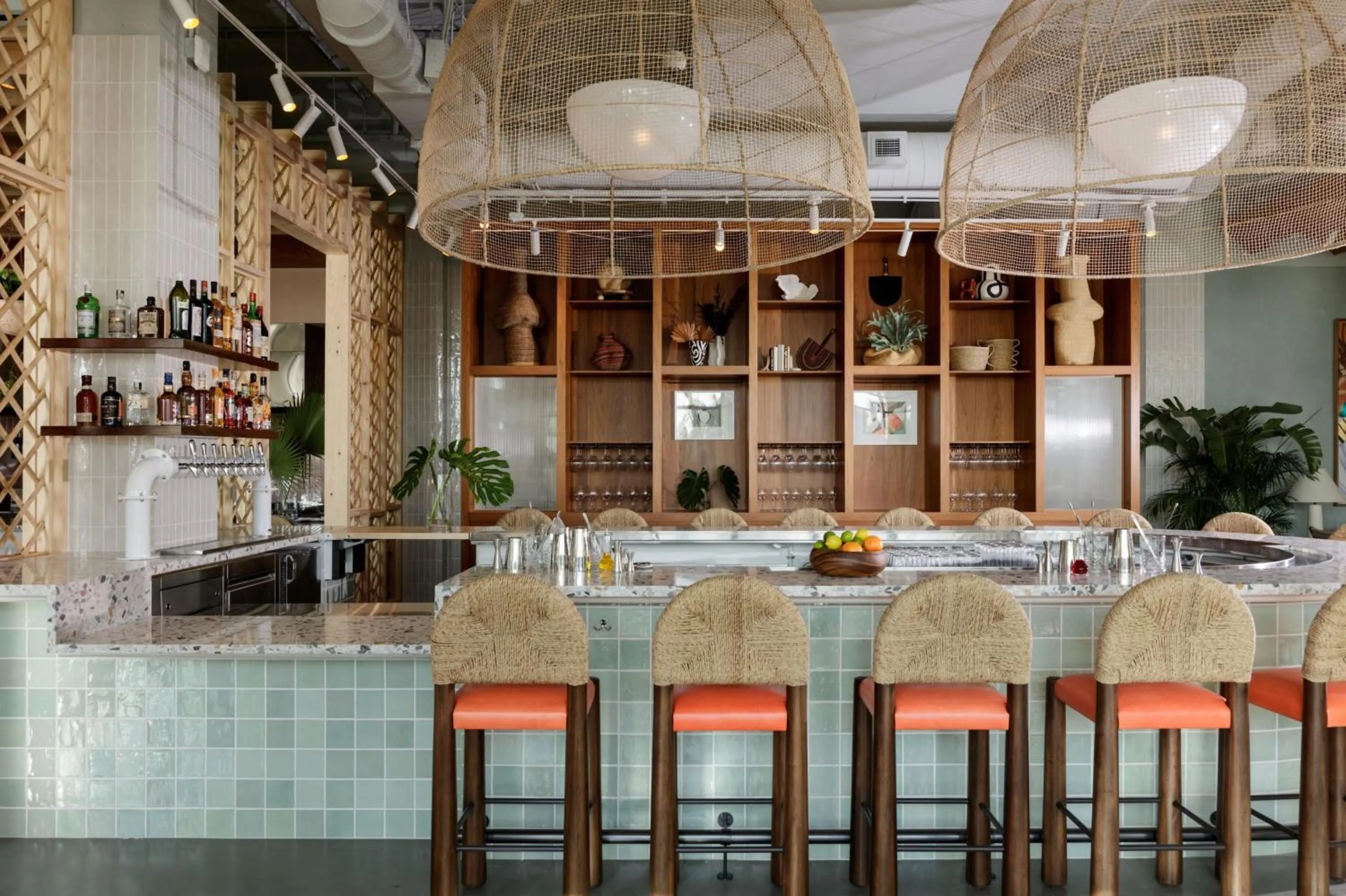 Restaurant/places to eat in Hotel Indigo Grand Cayman by IHG