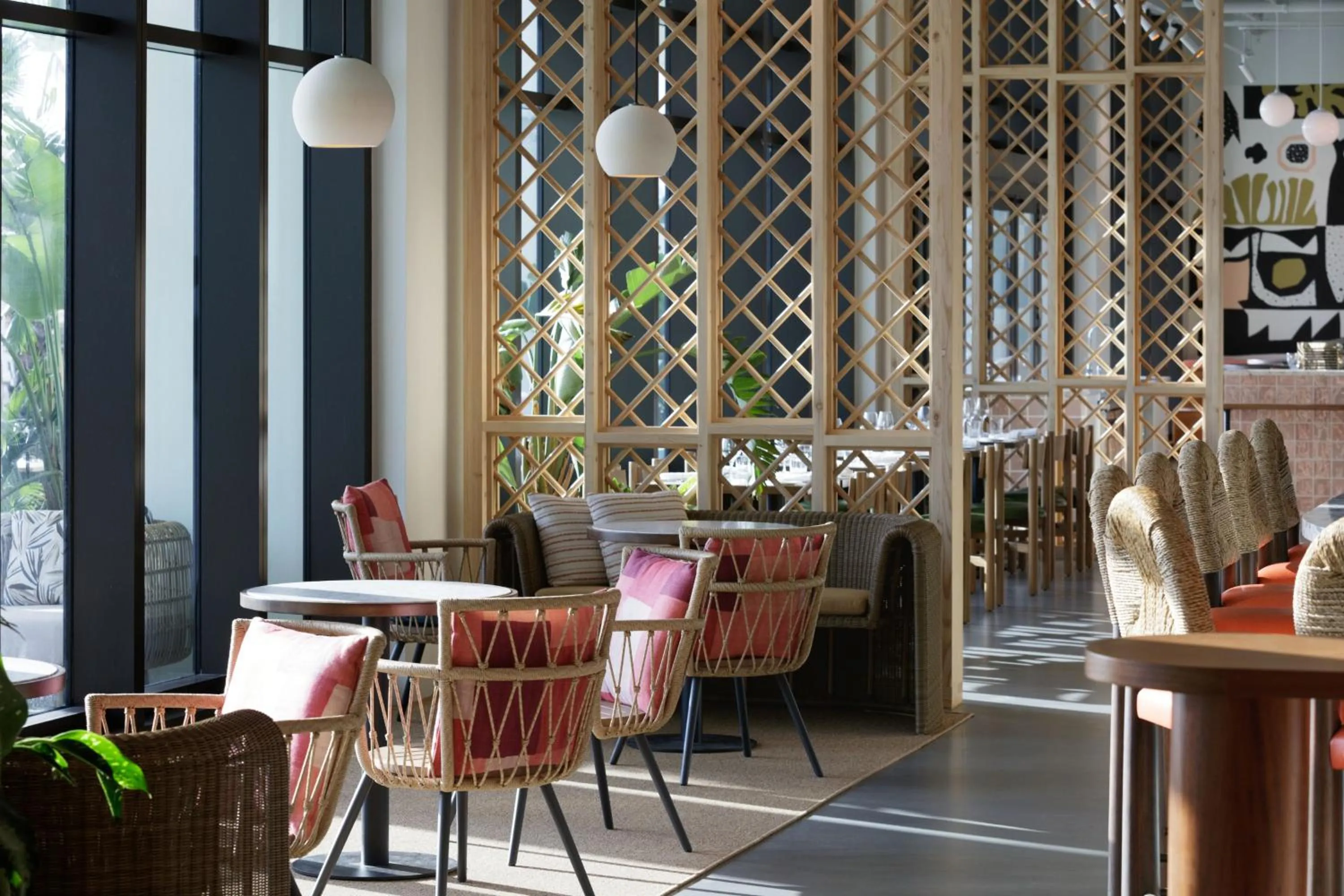 Restaurant/places to eat in Hotel Indigo Grand Cayman by IHG