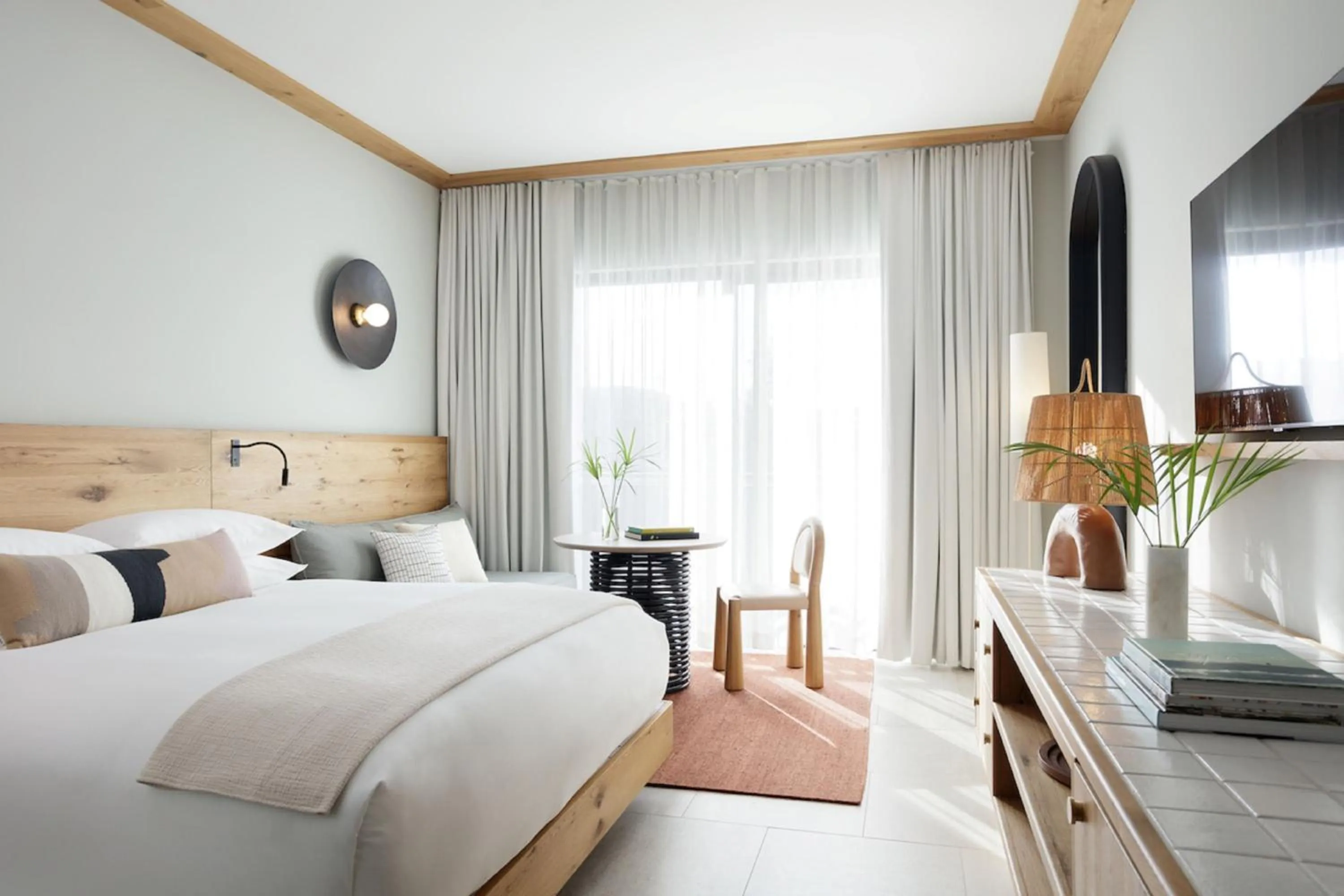 Property building, Bed in Hotel Indigo Grand Cayman by IHG