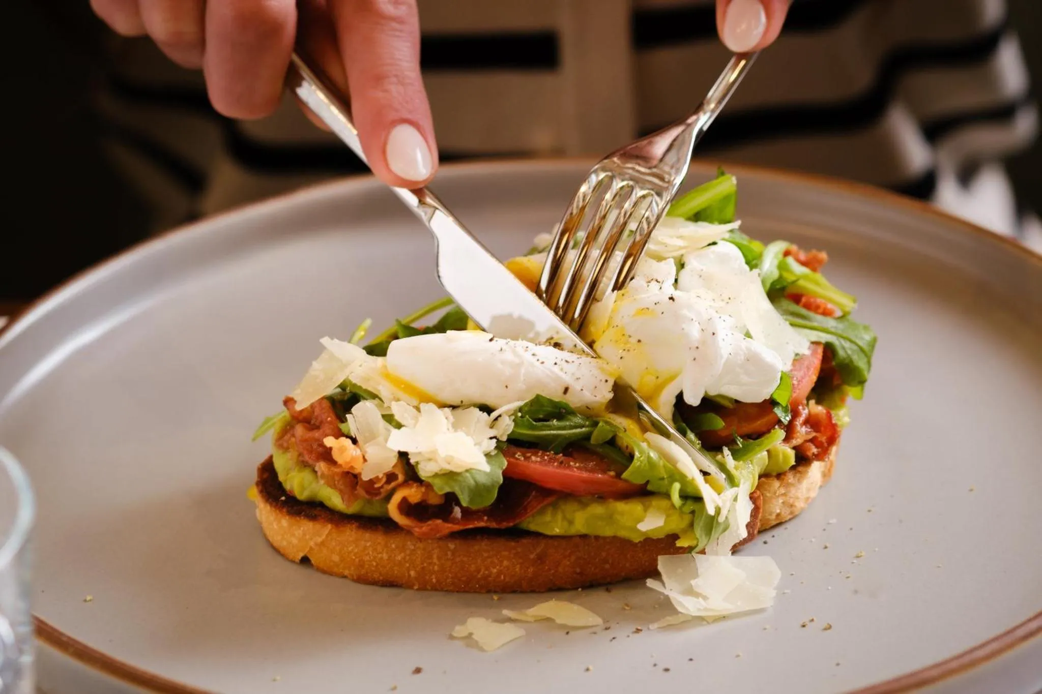 Restaurant/places to eat in Hotel Indigo Grand Cayman by IHG