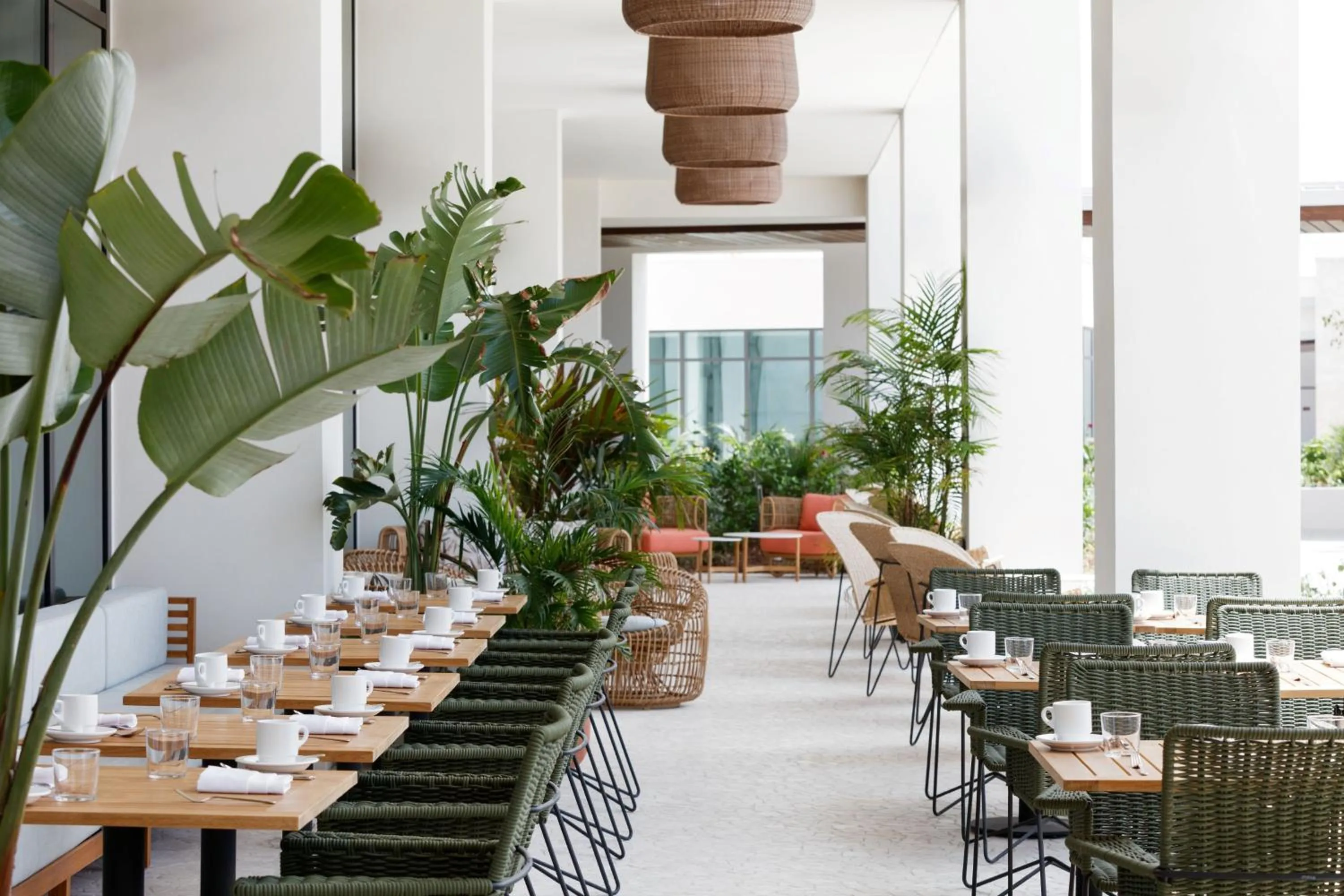 Restaurant/places to eat in Hotel Indigo Grand Cayman by IHG