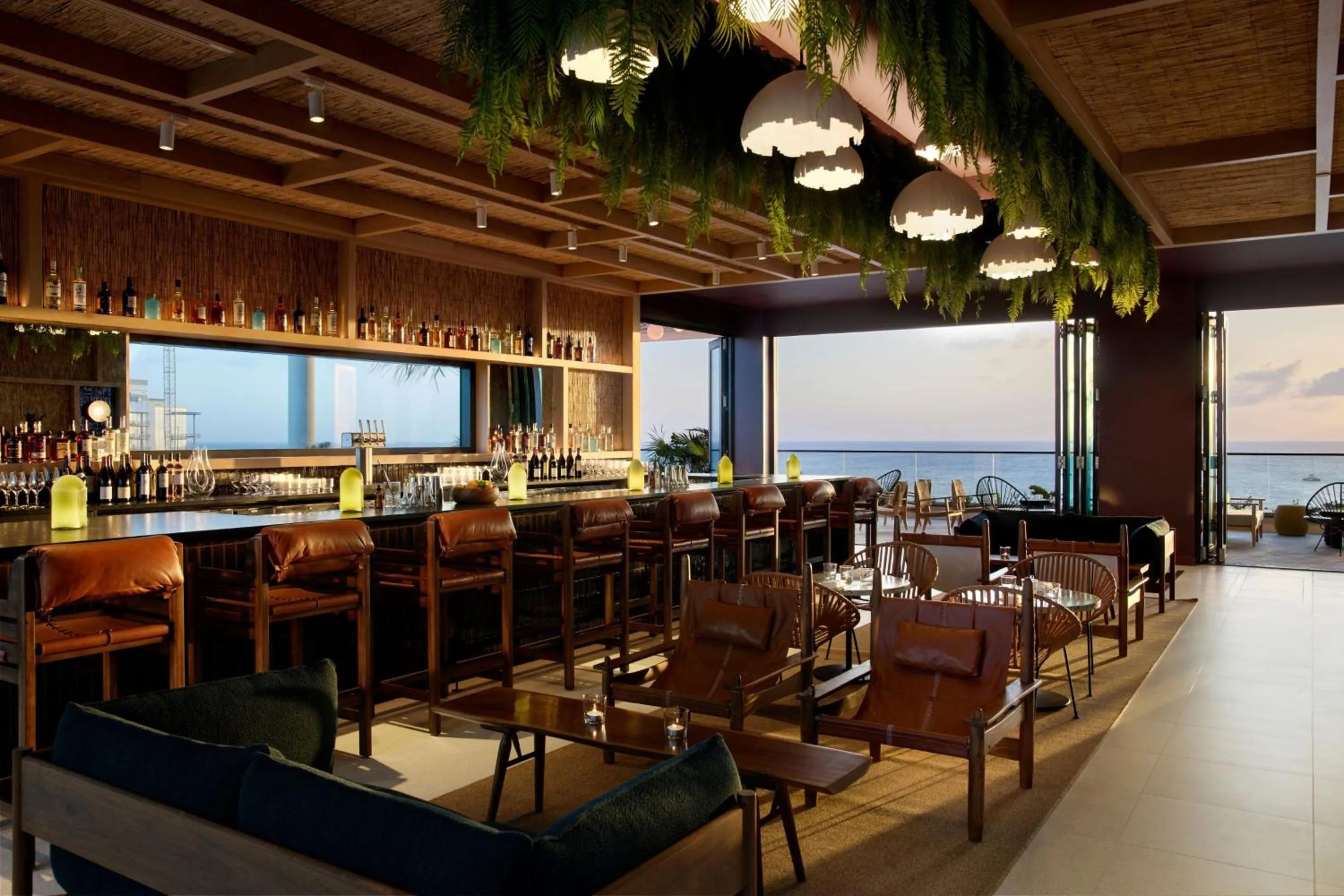 Lounge or bar in Hotel Indigo Grand Cayman by IHG