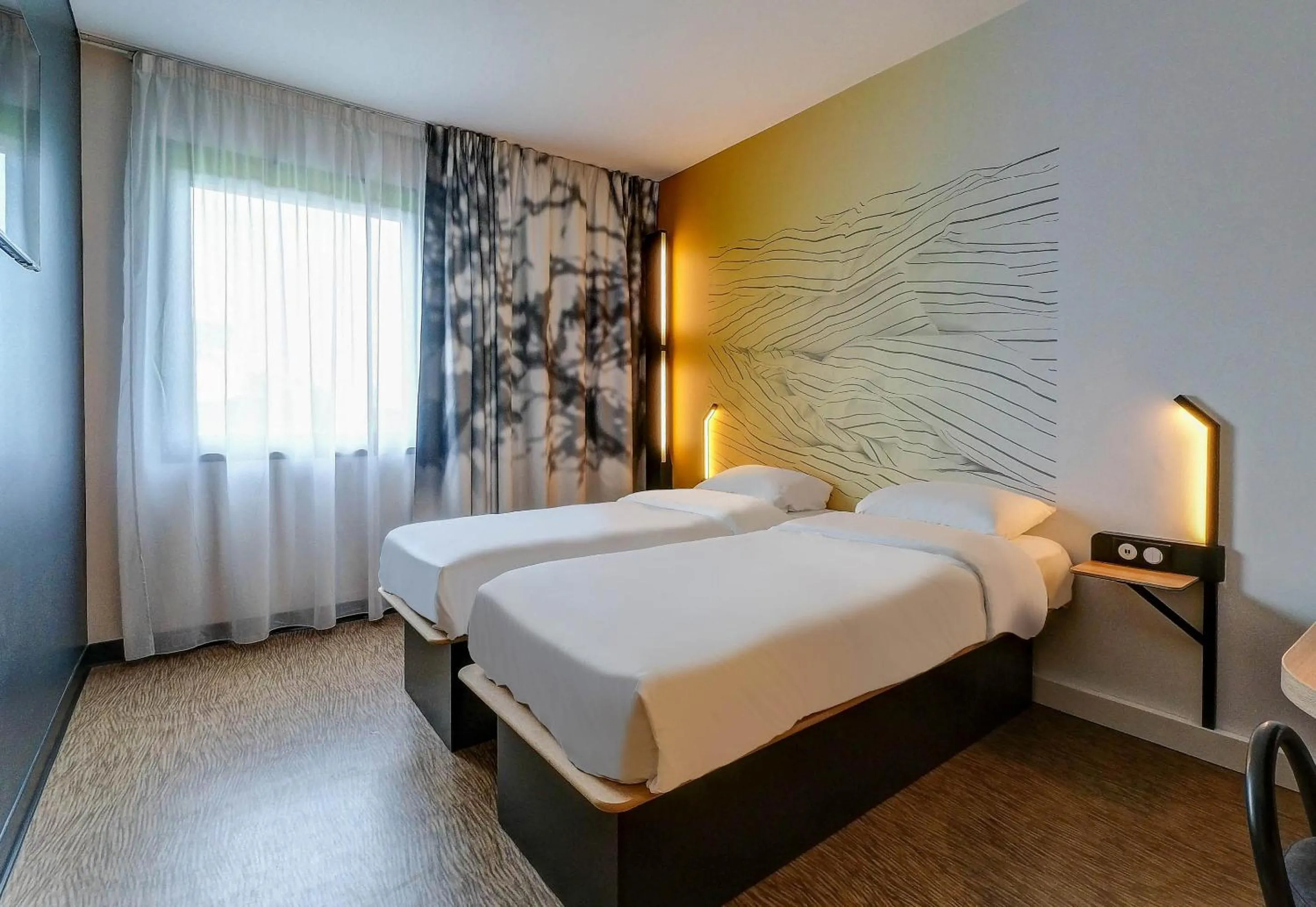 Bedroom, Bed in B&B HOTEL Besançon Valentin