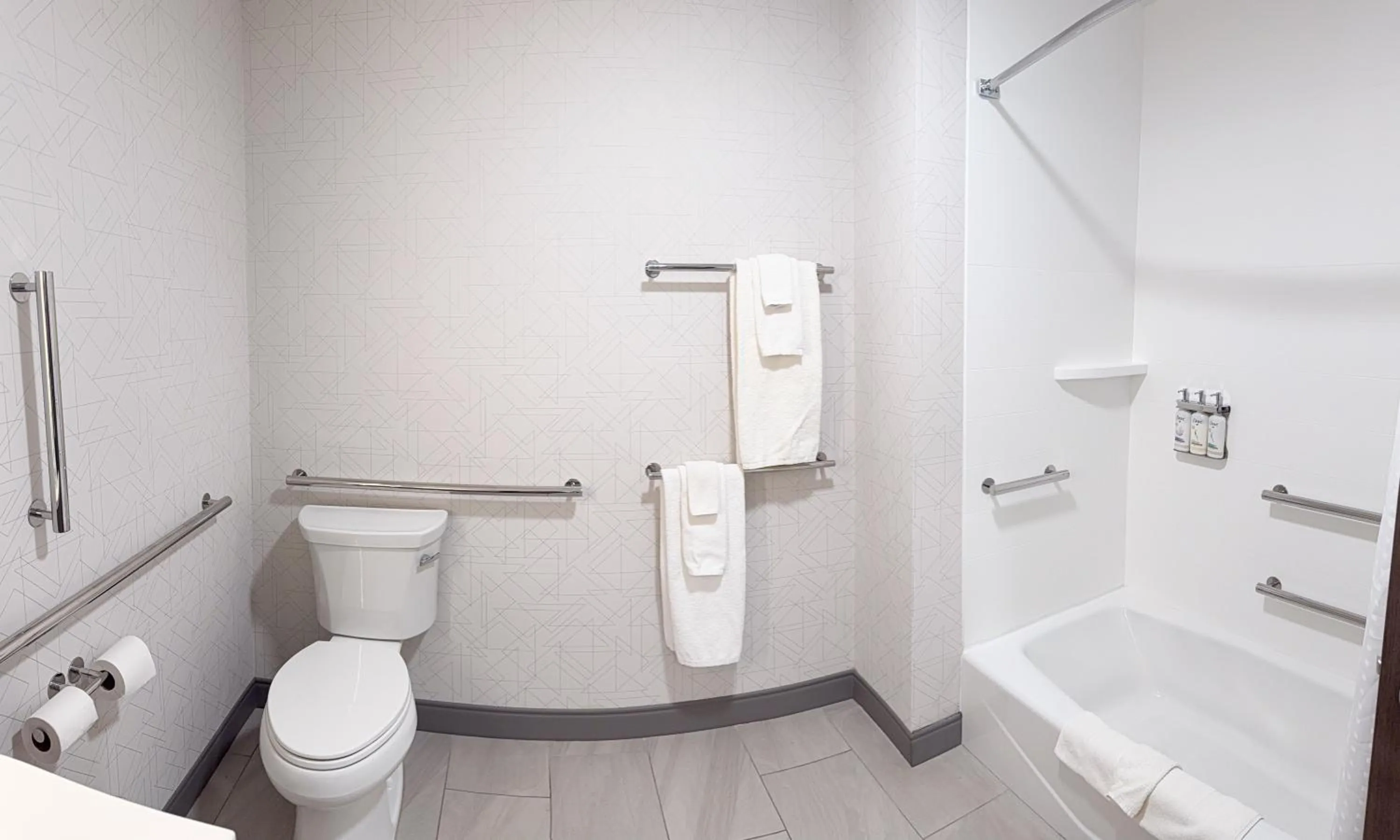 Toilet in Holiday Inn Express & Suites Mansfield - Ontario by IHG