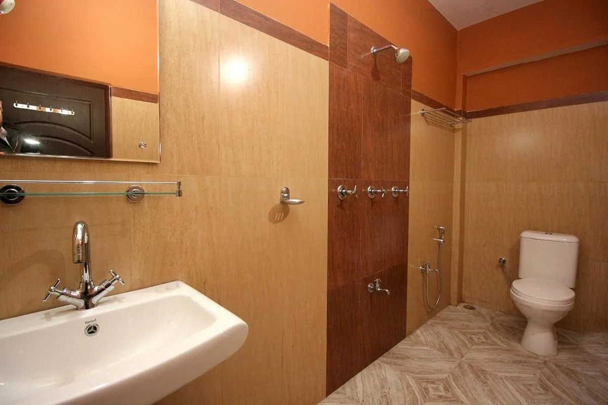 Bathroom in JASWIN SHANTI PRIYA