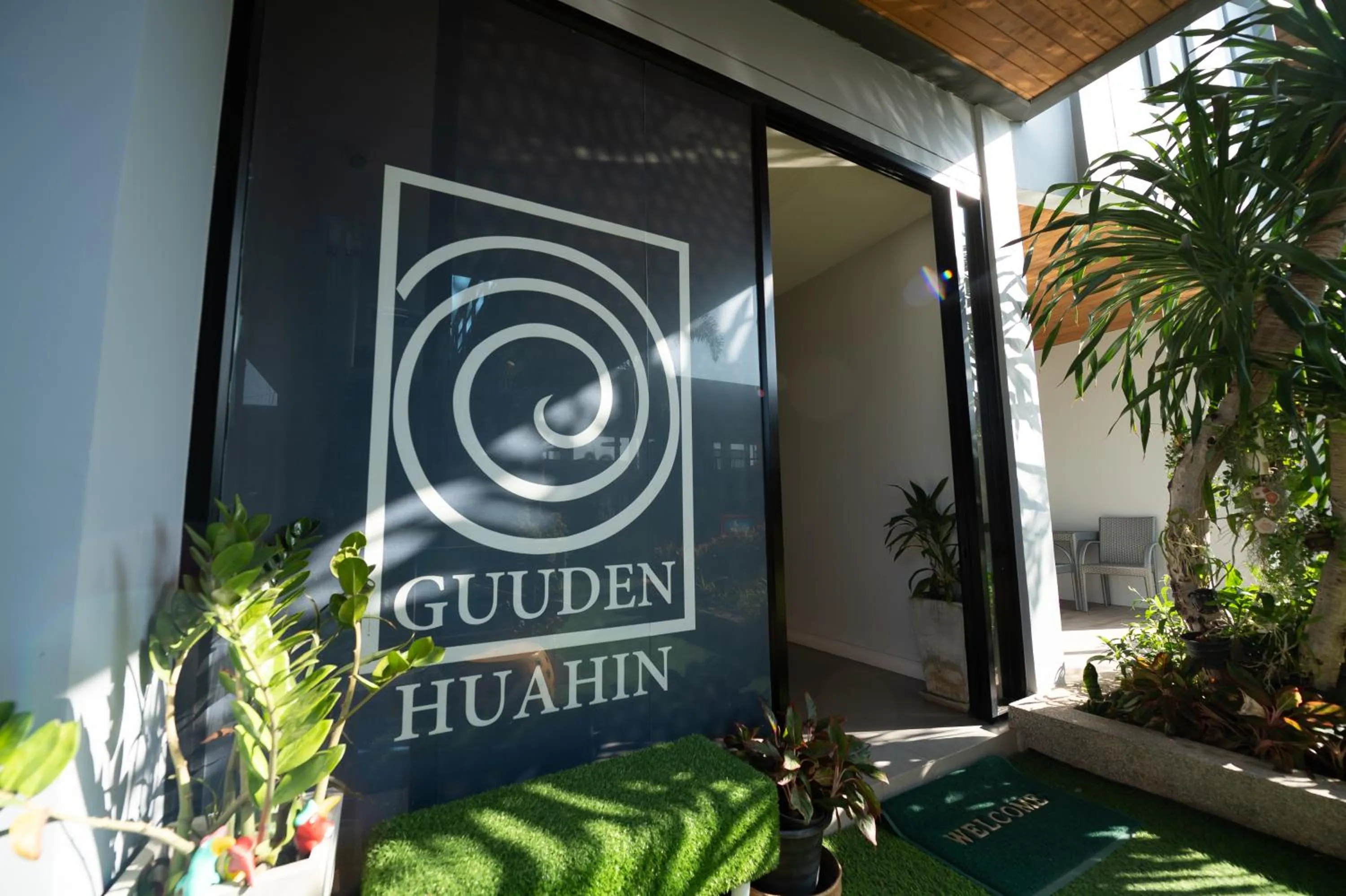 Facade/entrance in Guuden Huahin Hotel