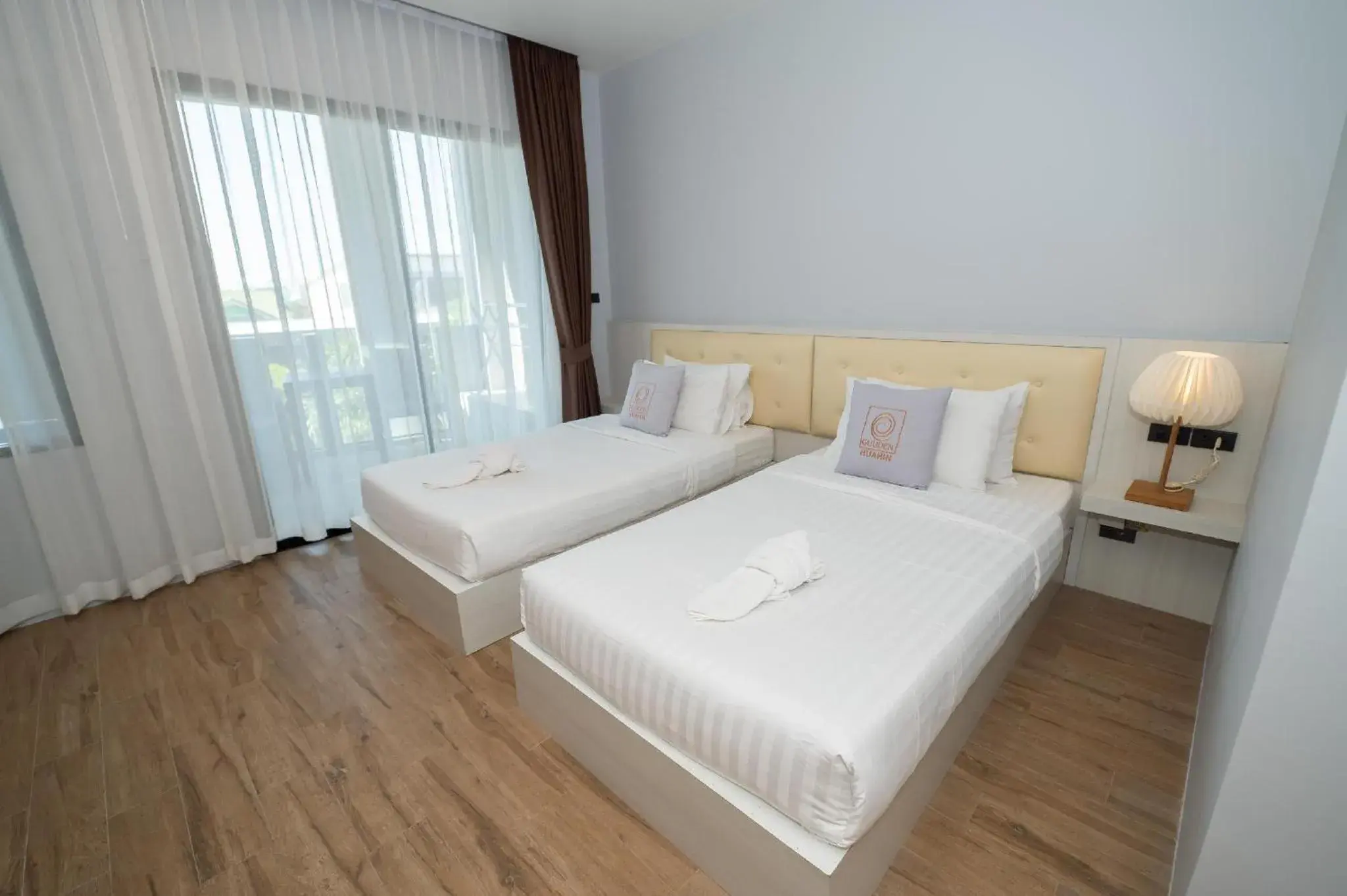 Superior Double or Twin Room in Guuden Huahin Hotel Superior Double or Twin Room in Guuden Huahin Hotel