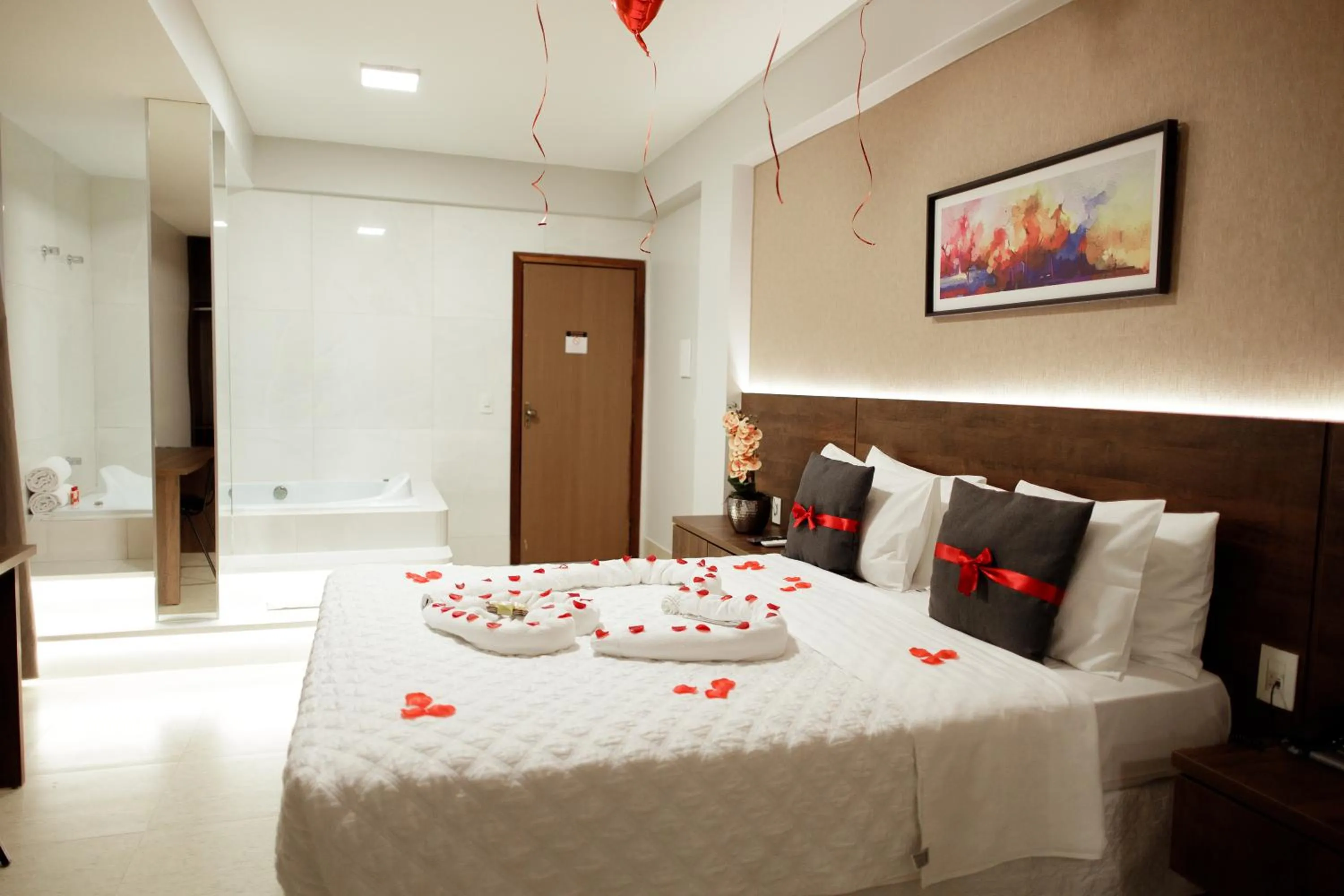 Bedroom, Bed in Roma Hotel by H Hotéis - Airport