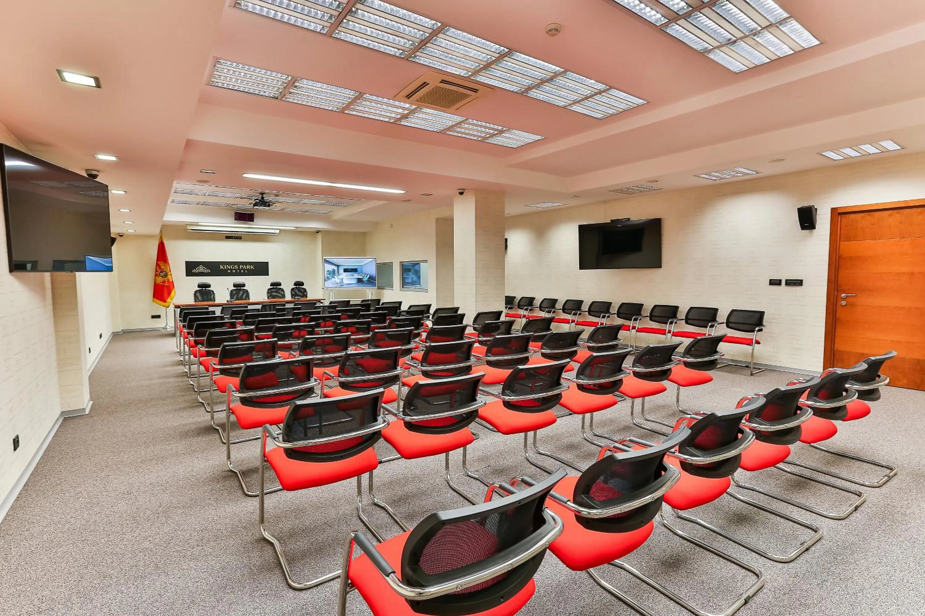 Meeting/conference room in Kings Park Hotel