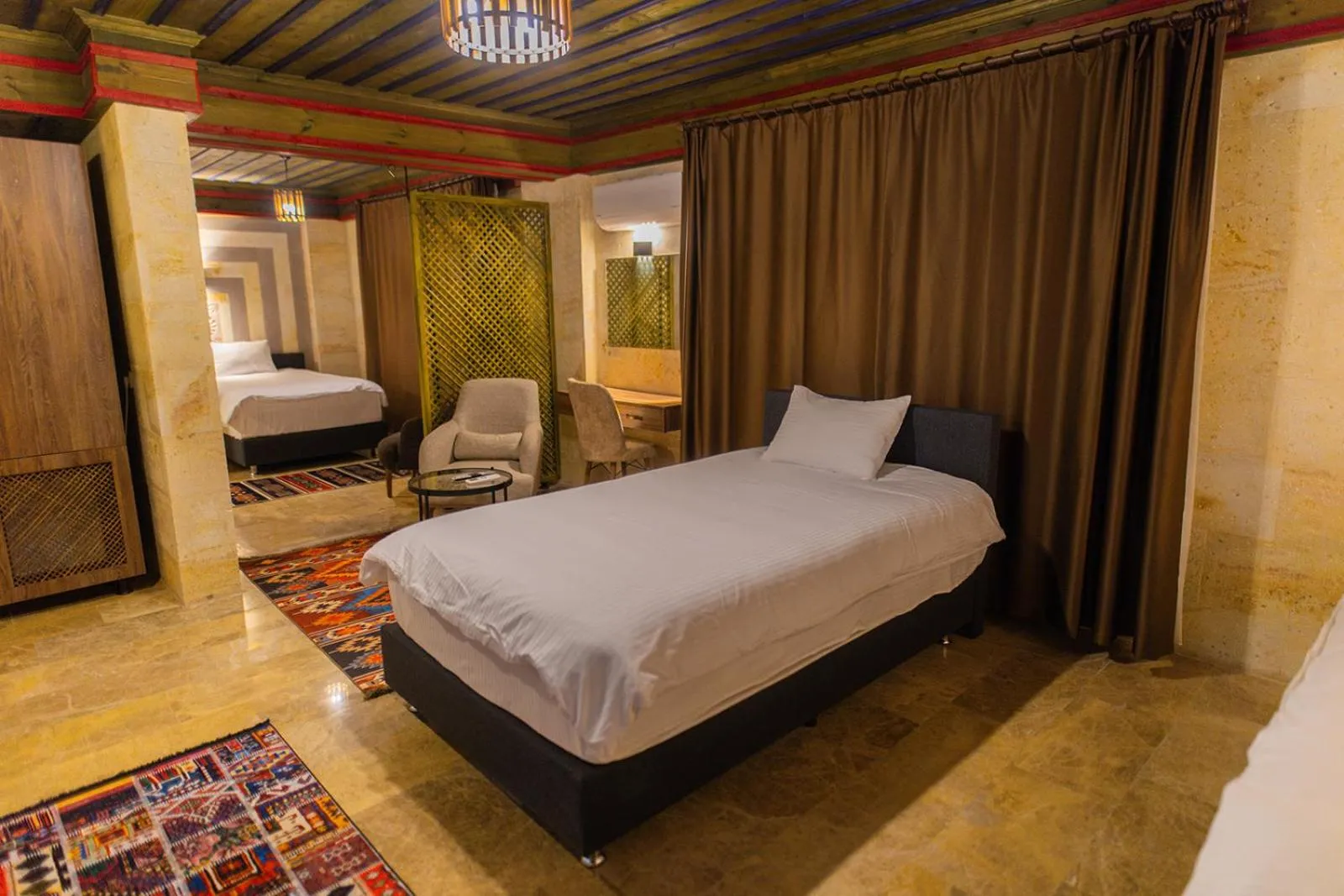 Bed in Uçhisar Premium