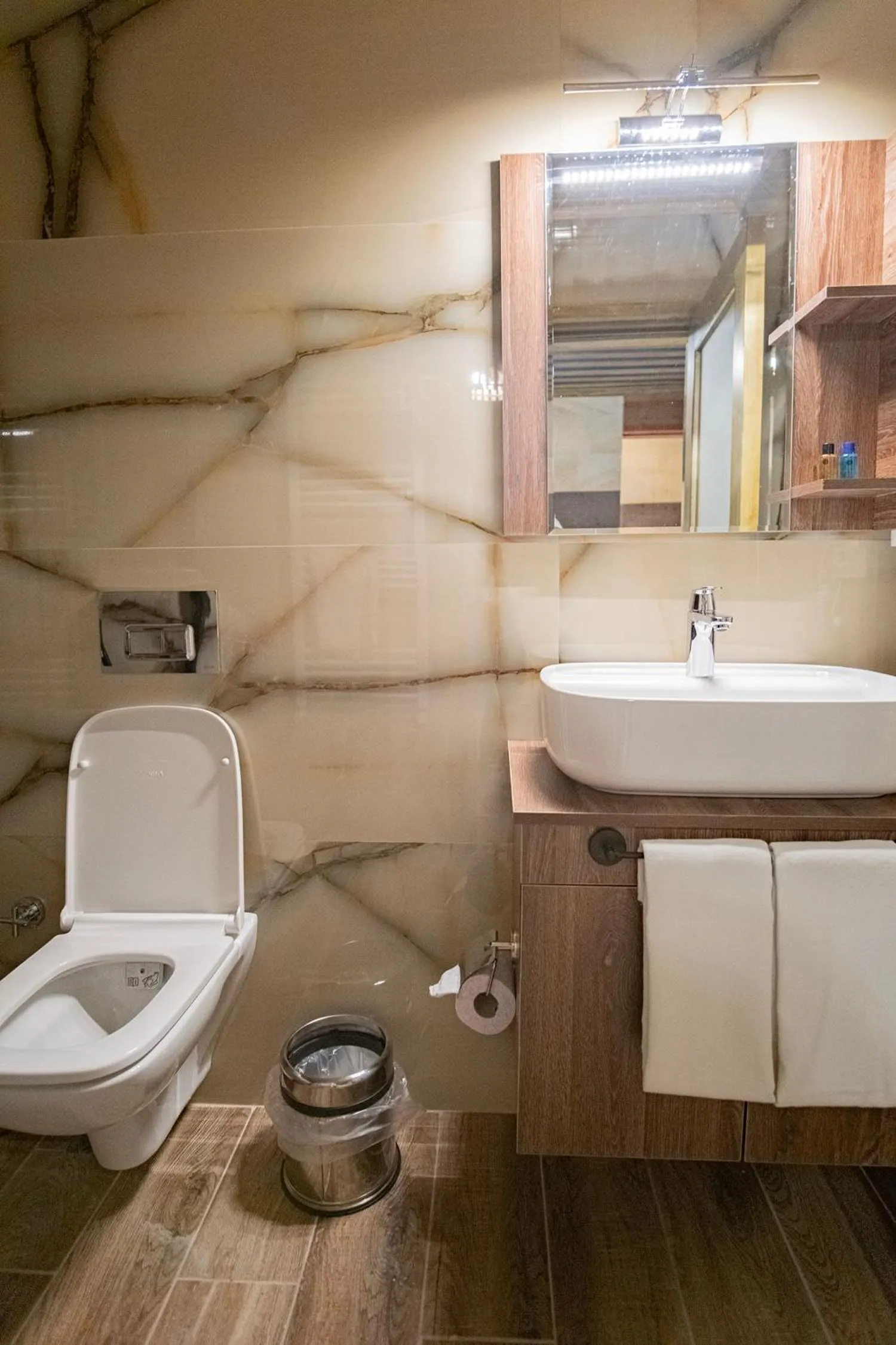 Toilet in Uçhisar Premium