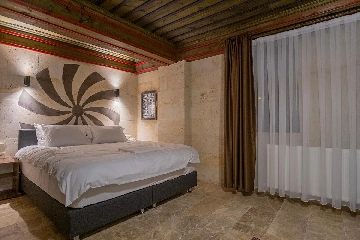 Bed in Uçhisar Premium