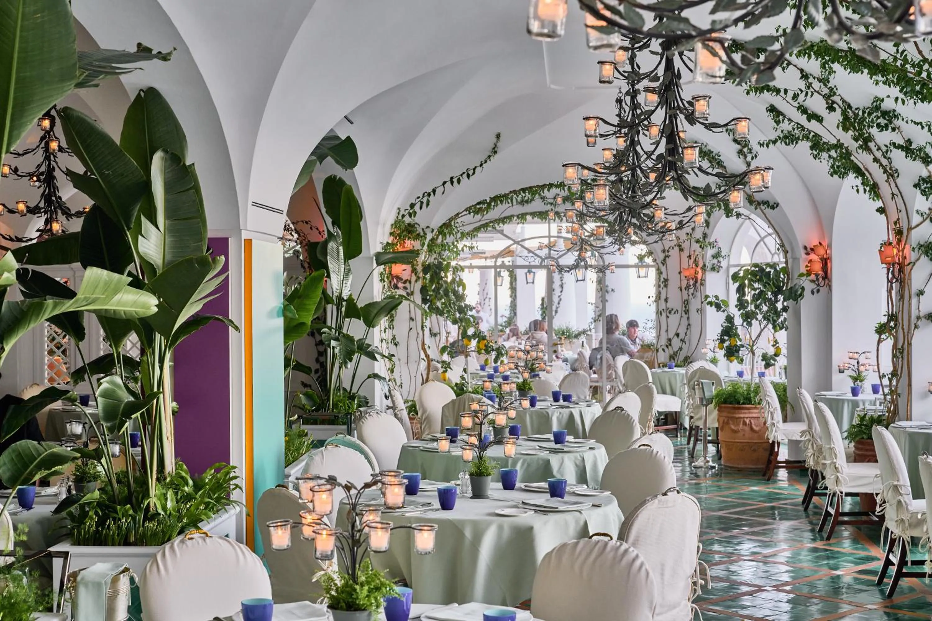 Restaurant/places to eat in Le Sirenuse