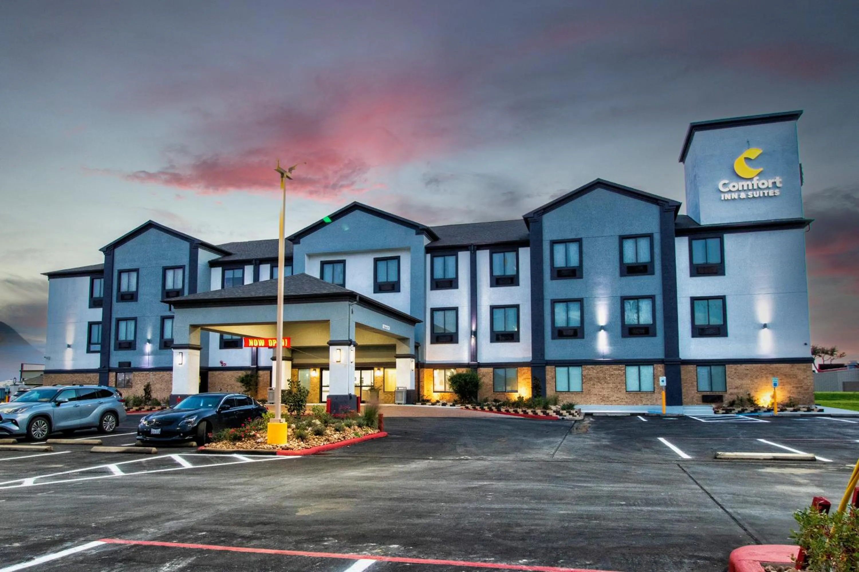 Property building in Comfort Inn & Suites Schulenburg