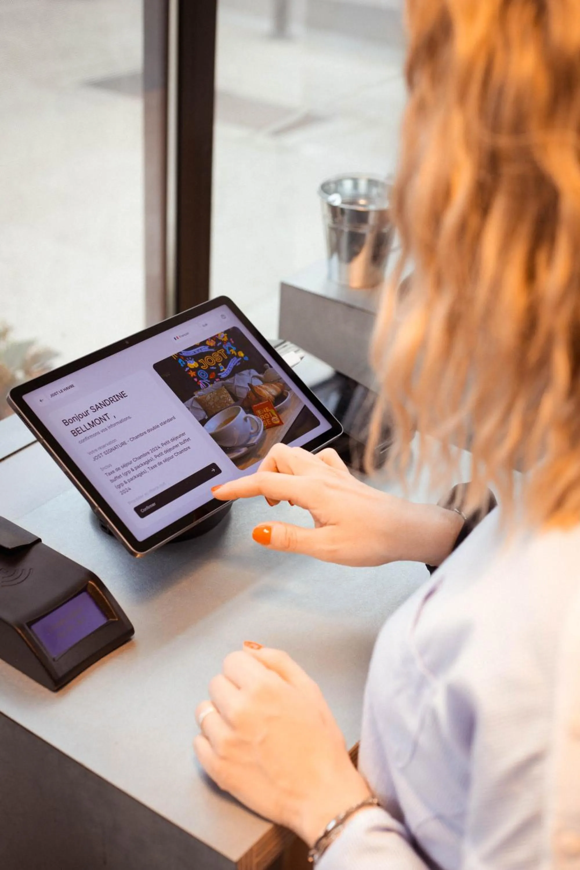 Lobby or reception in JOST Hôtel Le Havre Centre Gare