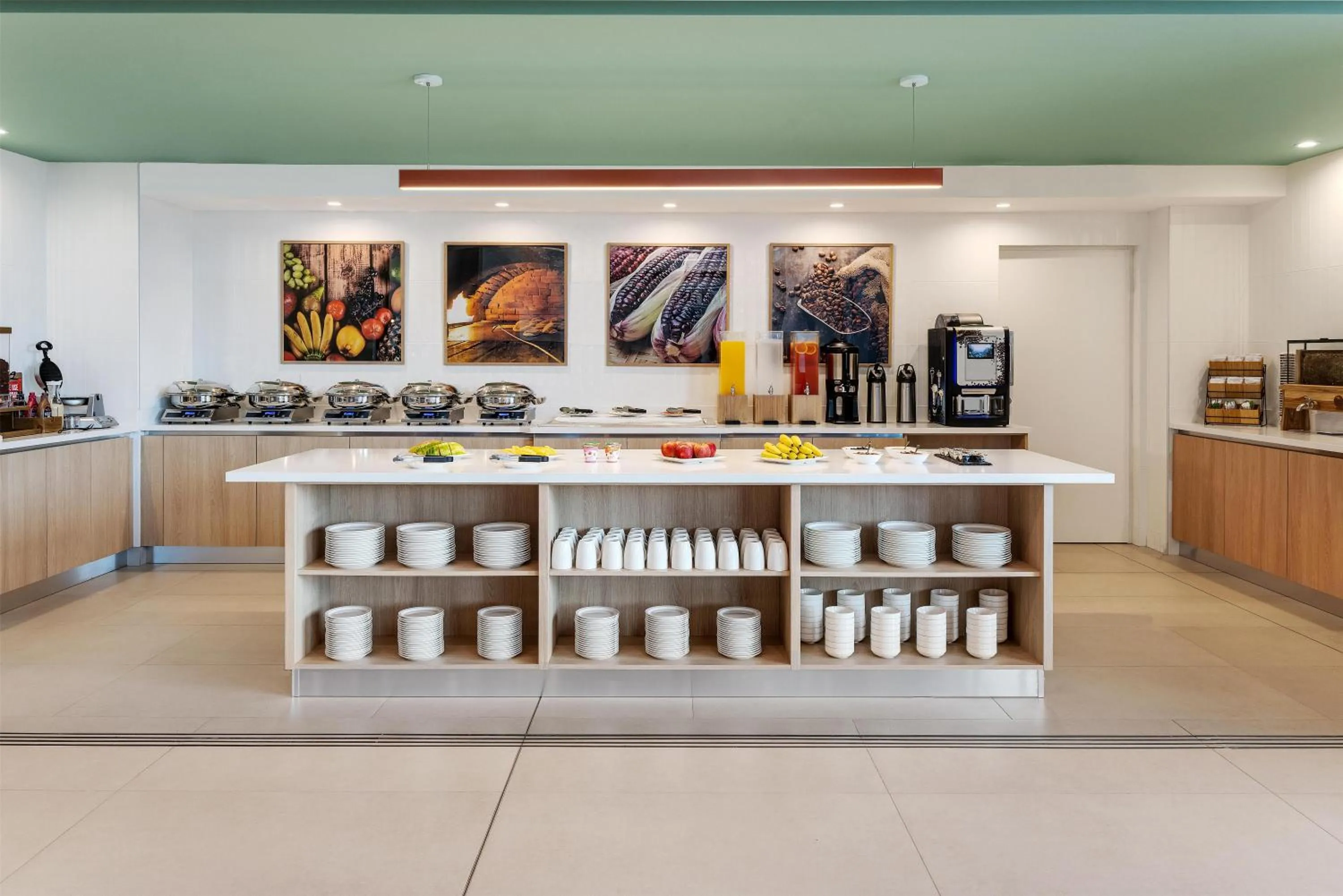 Breakfast in Hampton By Hilton Guanacaste Airport