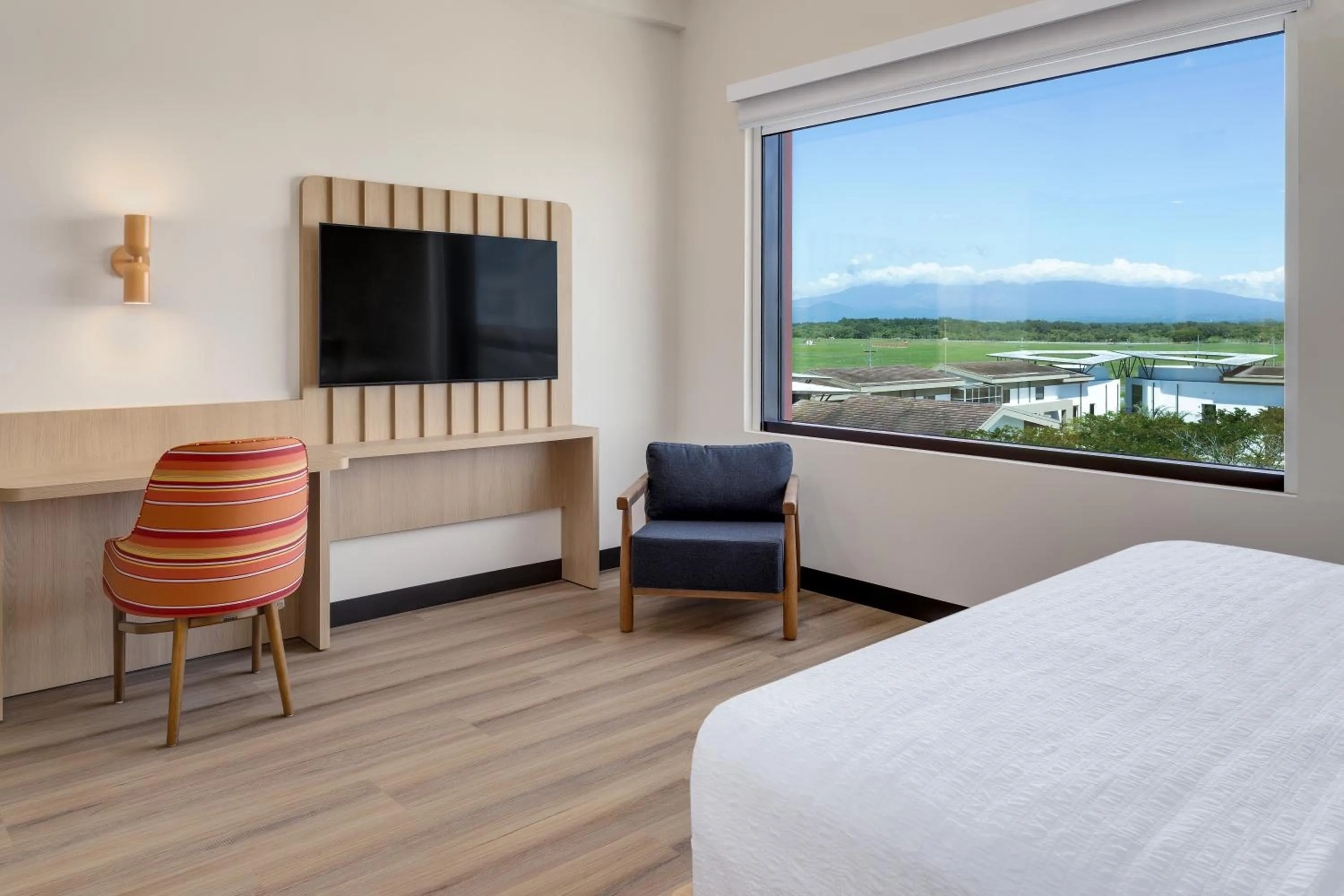 Bedroom, Bed in Hampton By Hilton Guanacaste Airport