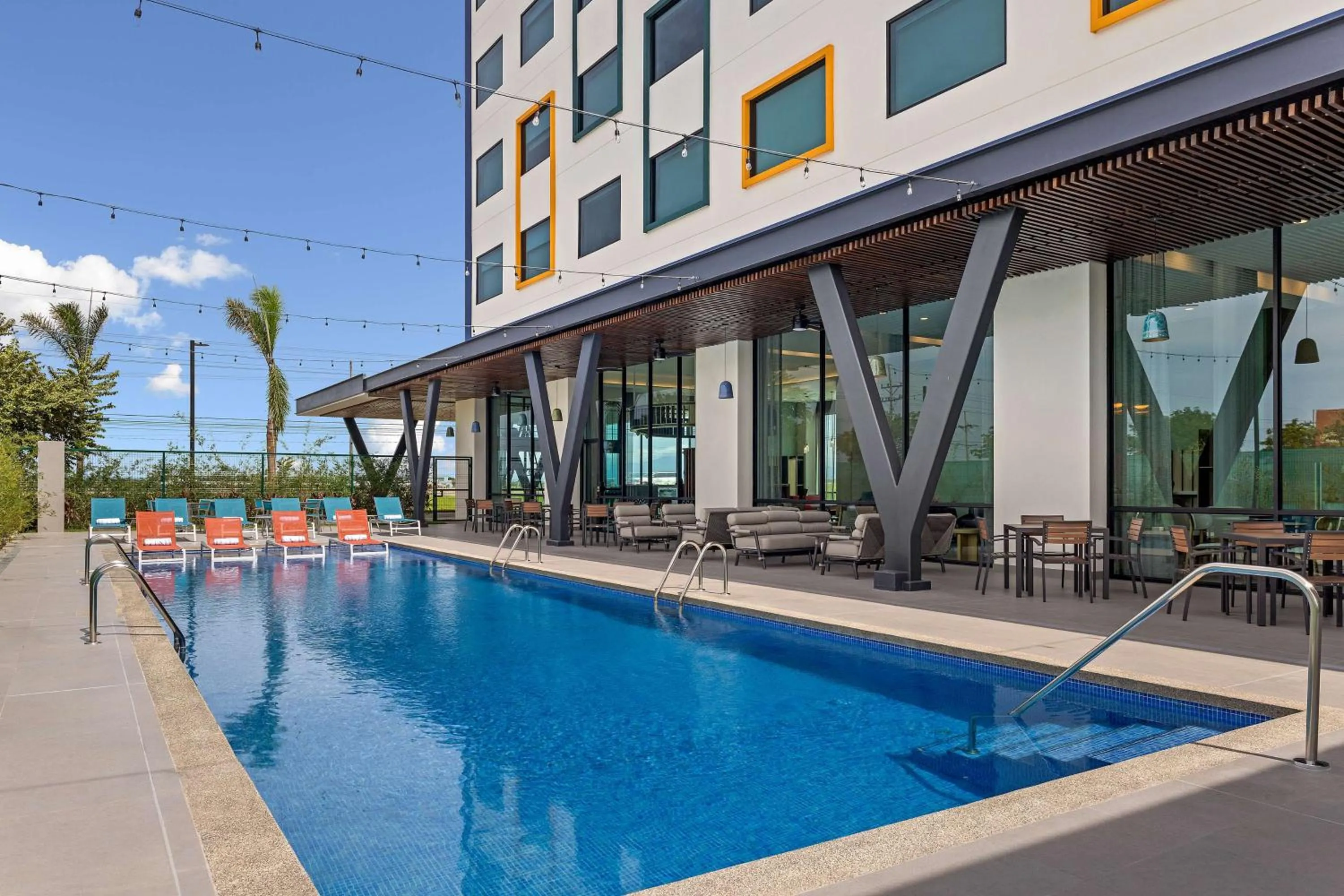 Pool view in Hampton By Hilton Guanacaste Airport