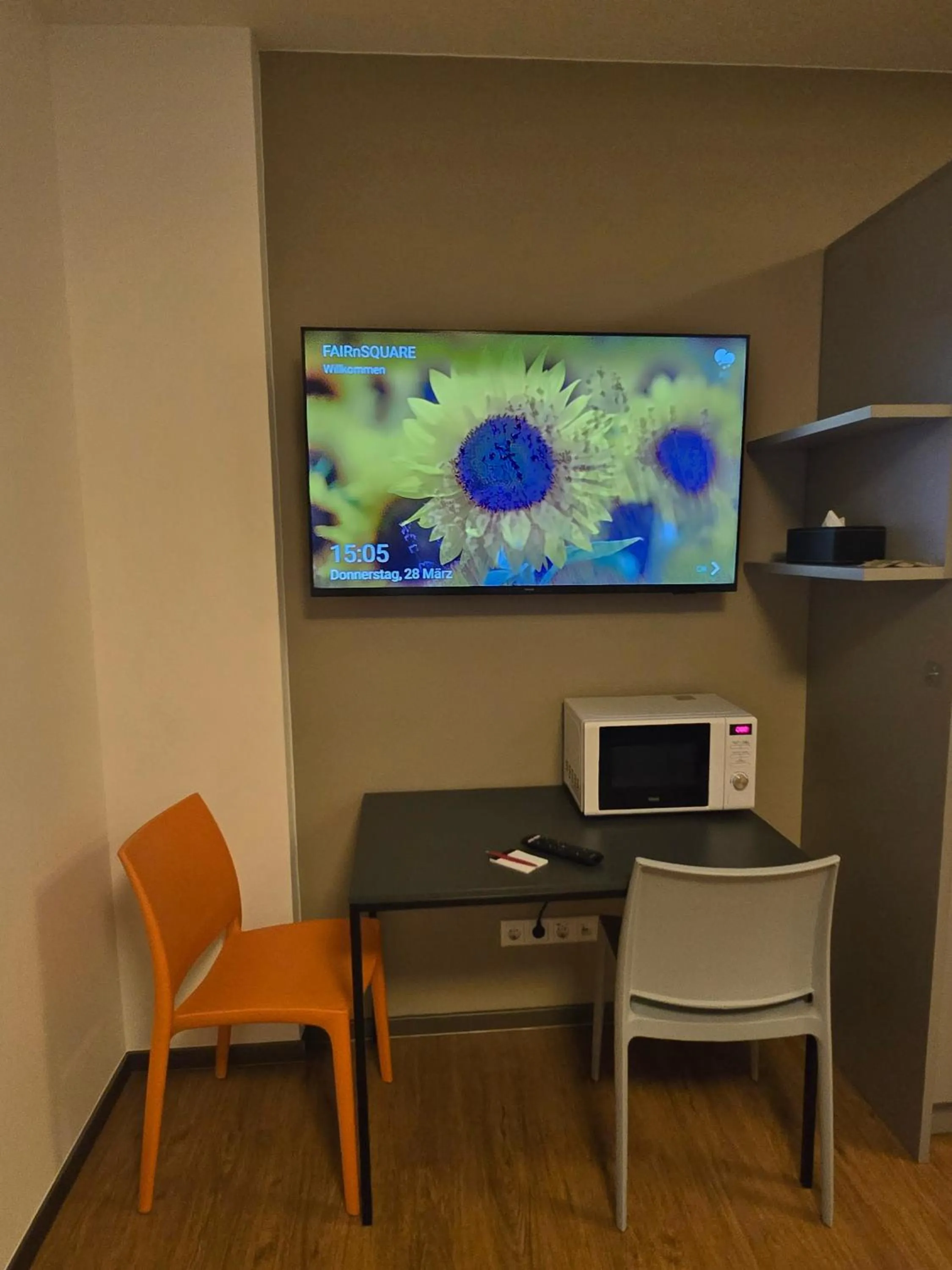 TV and multimedia in Fair n Square Hotel 24 Stunden Self-Check In