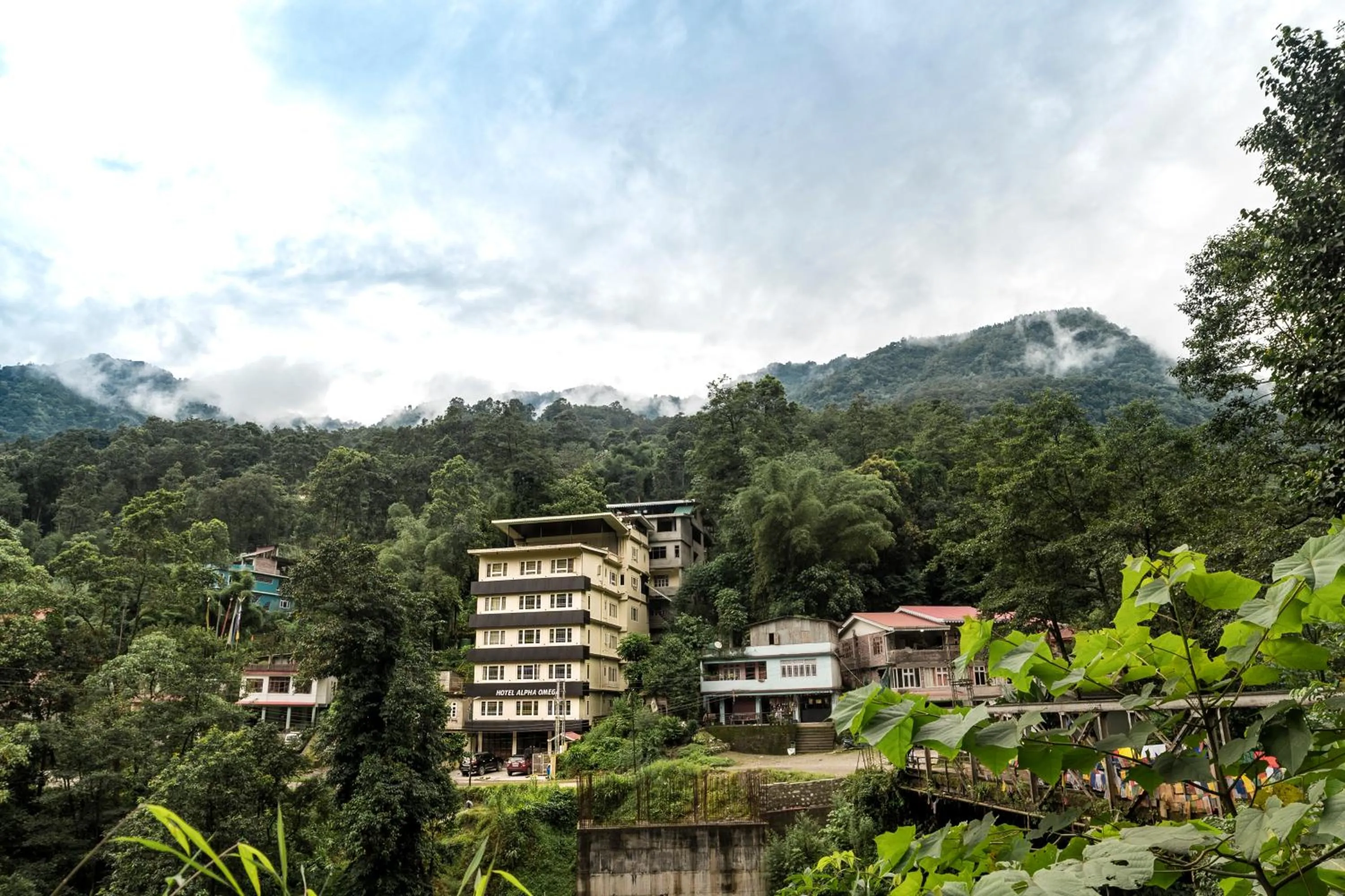 Bird's eye view, Bird's-eye View in Hotel Alpha Omega