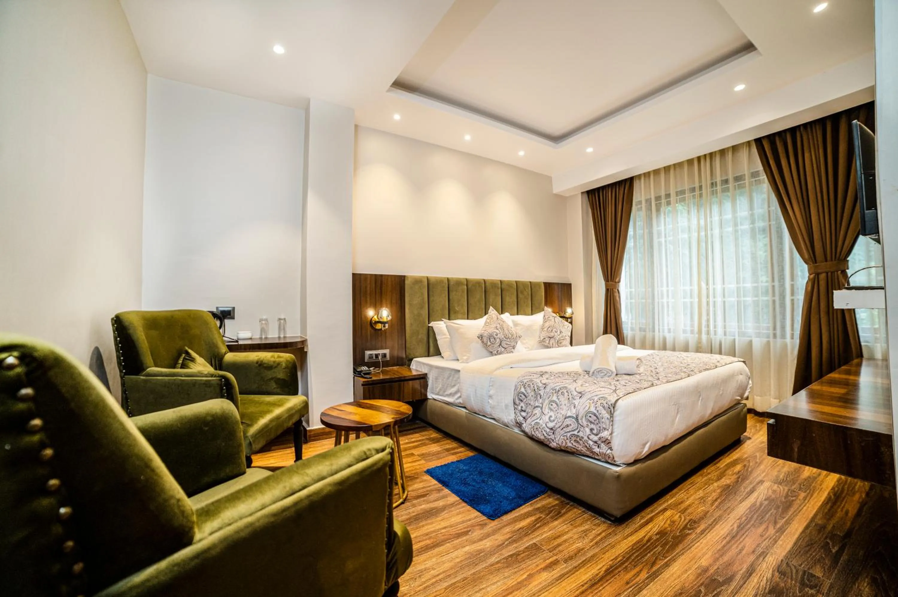 Bedroom, Bed in Hotel Alpha Omega