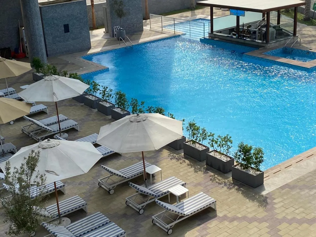 Swimming pool in Sea Point Hotel Dubai Islands Formerly Park Regis by Prince