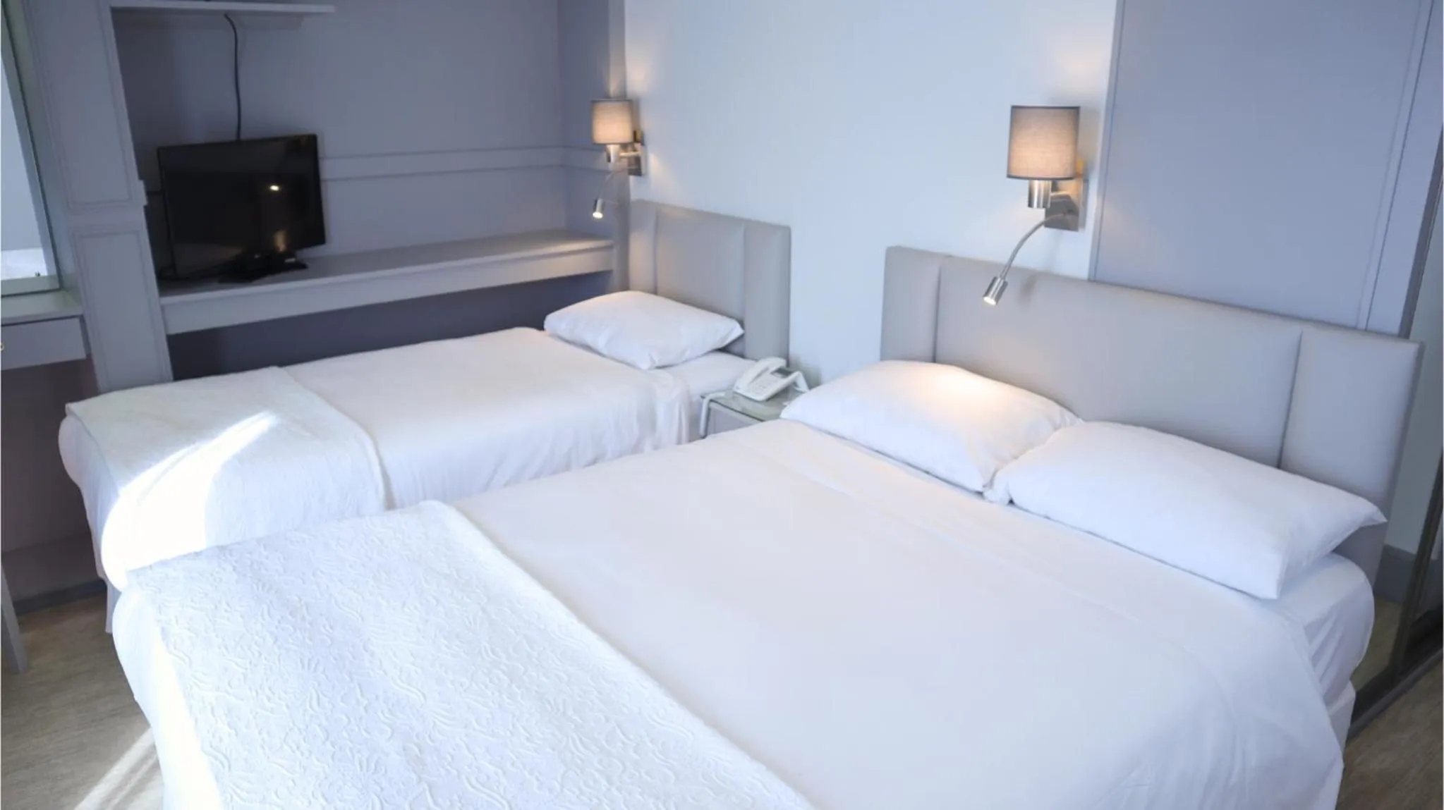 Bed in Centennial Hotel