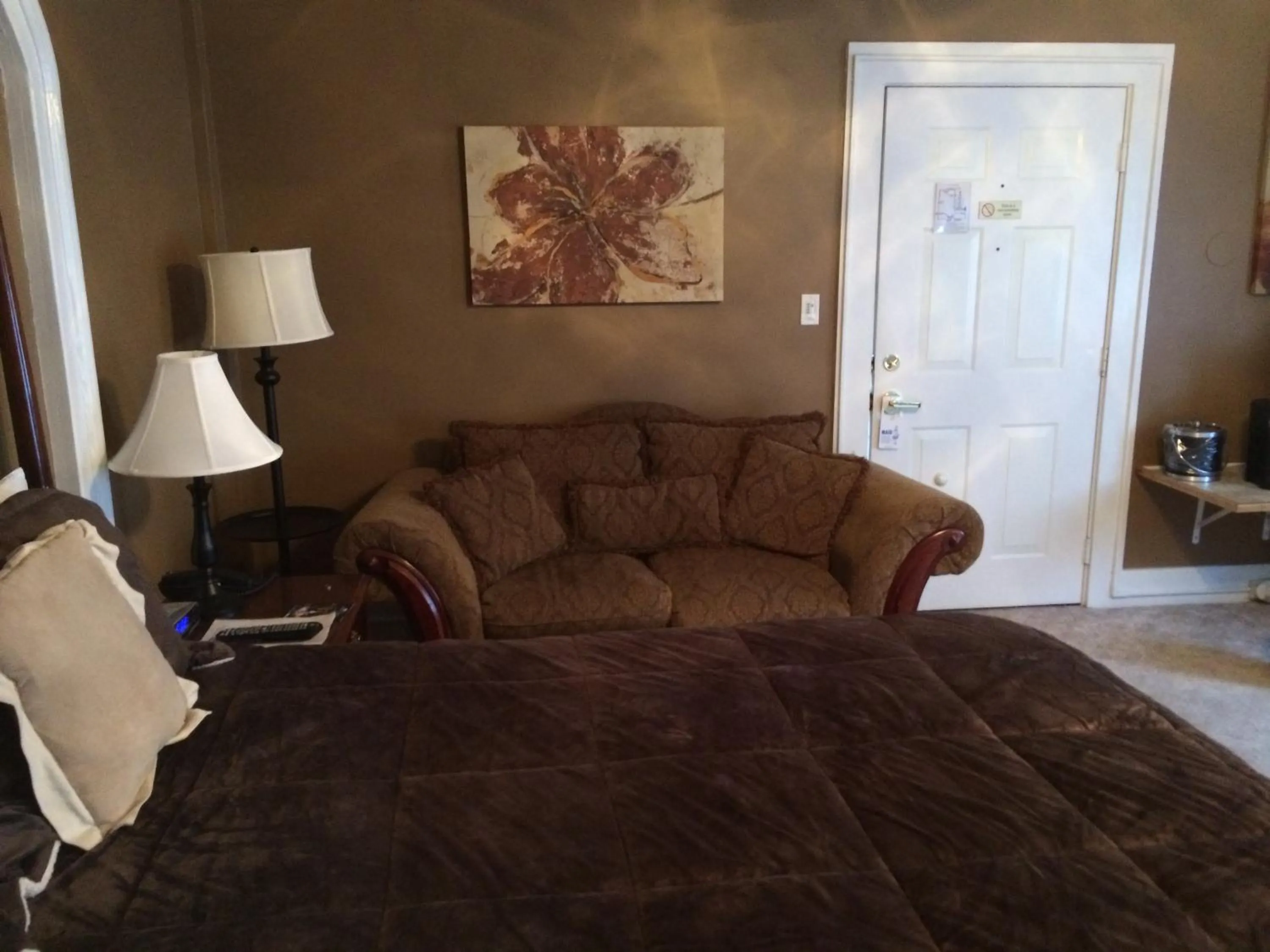 Living room in The Tunnicliff Inn