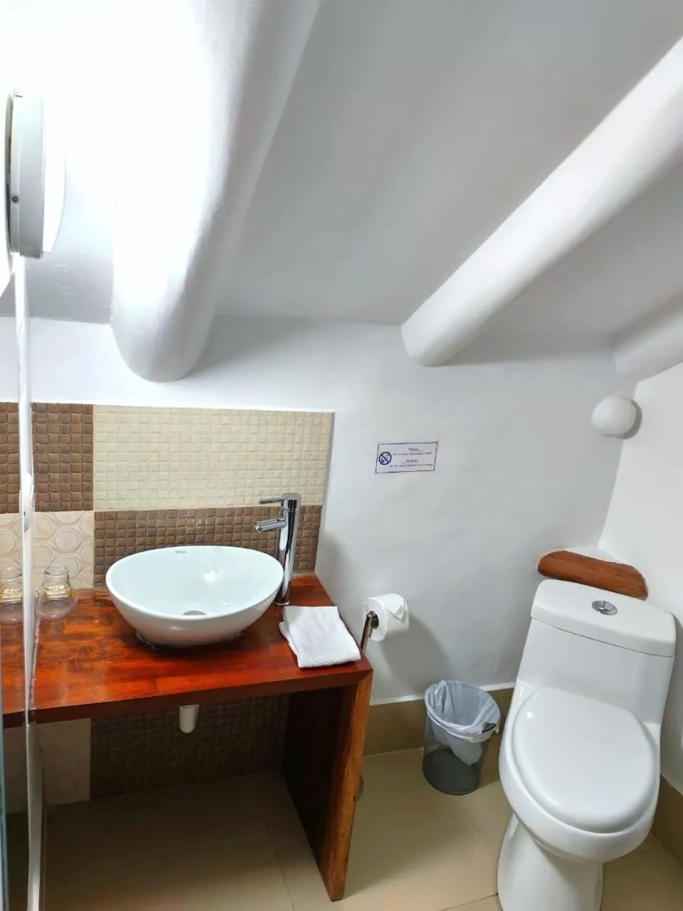 Bathroom in Kori Gems Inn