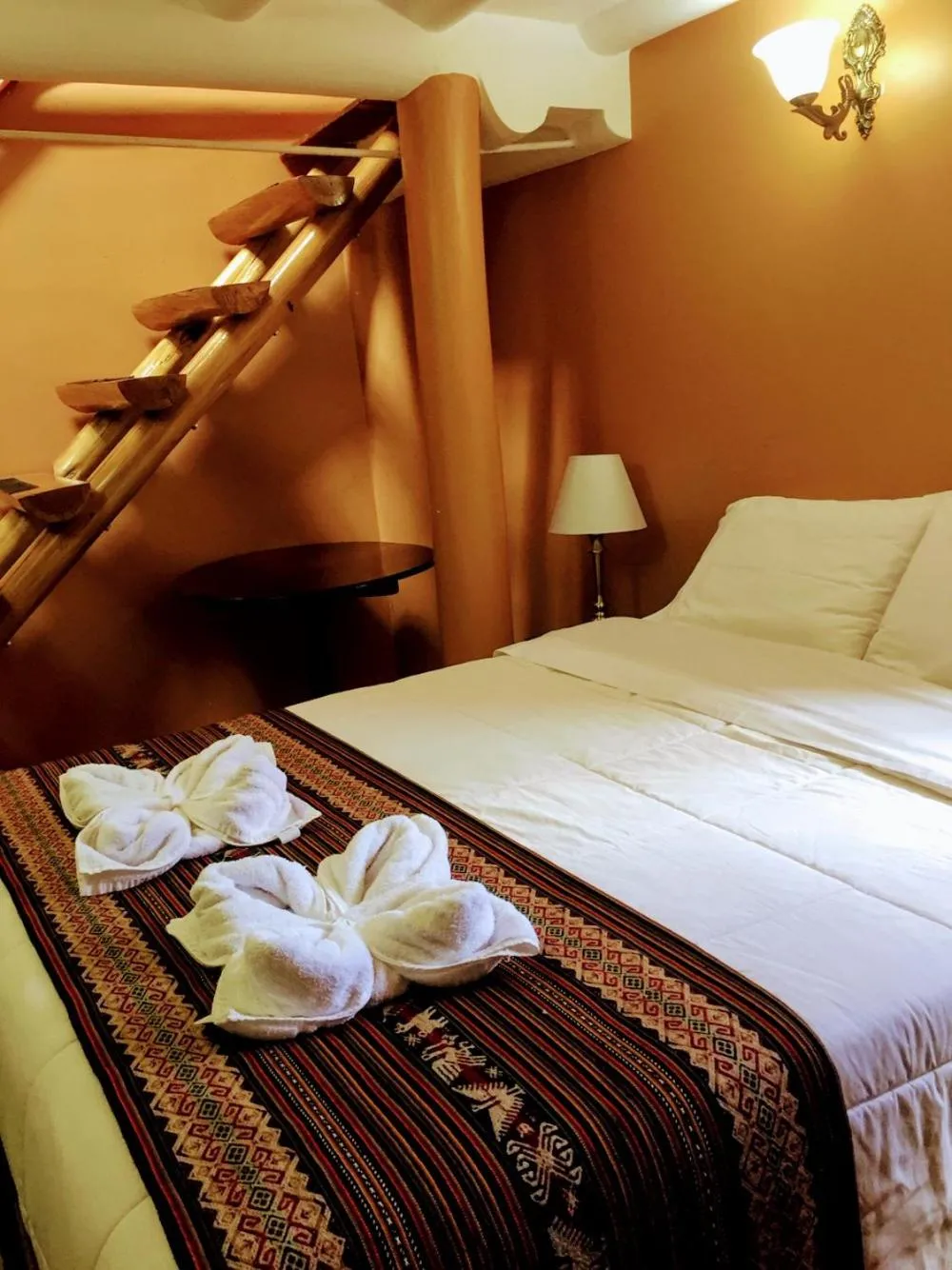 Decorative detail, Bed in Kori Gems Inn