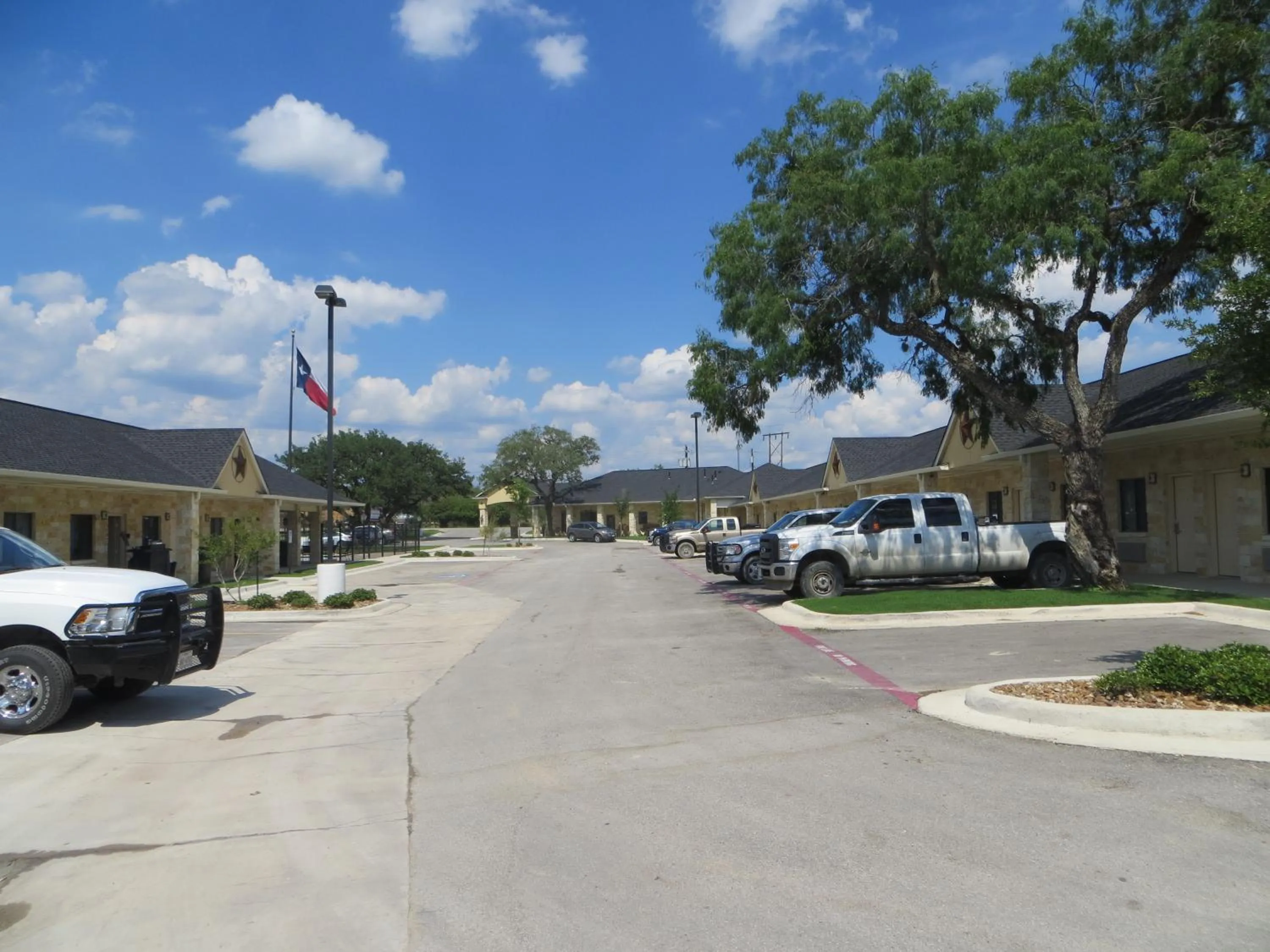 Facade/entrance in Hotel Texas Cuero