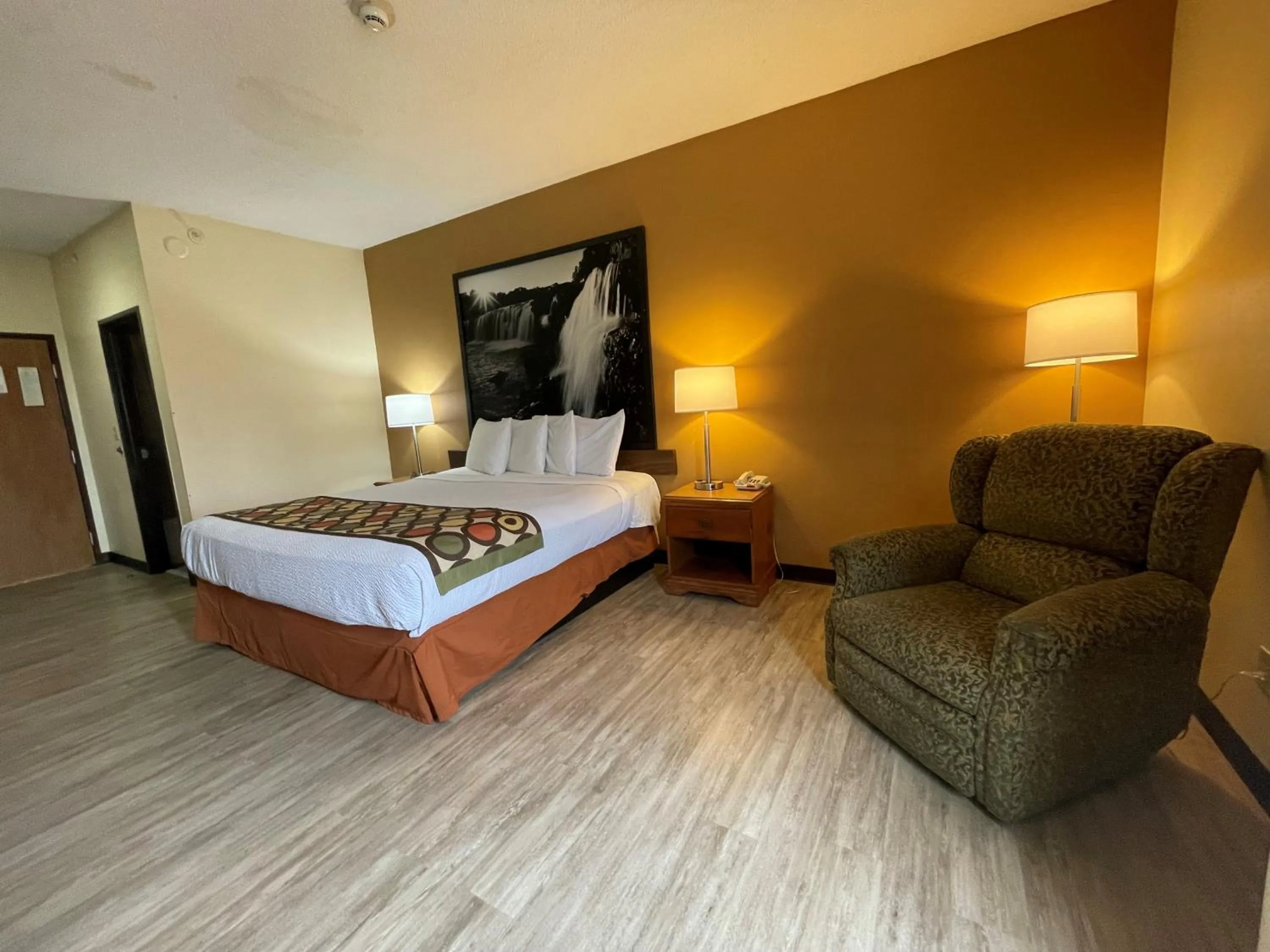 Bed in Super 8 by Wyndham Pevely