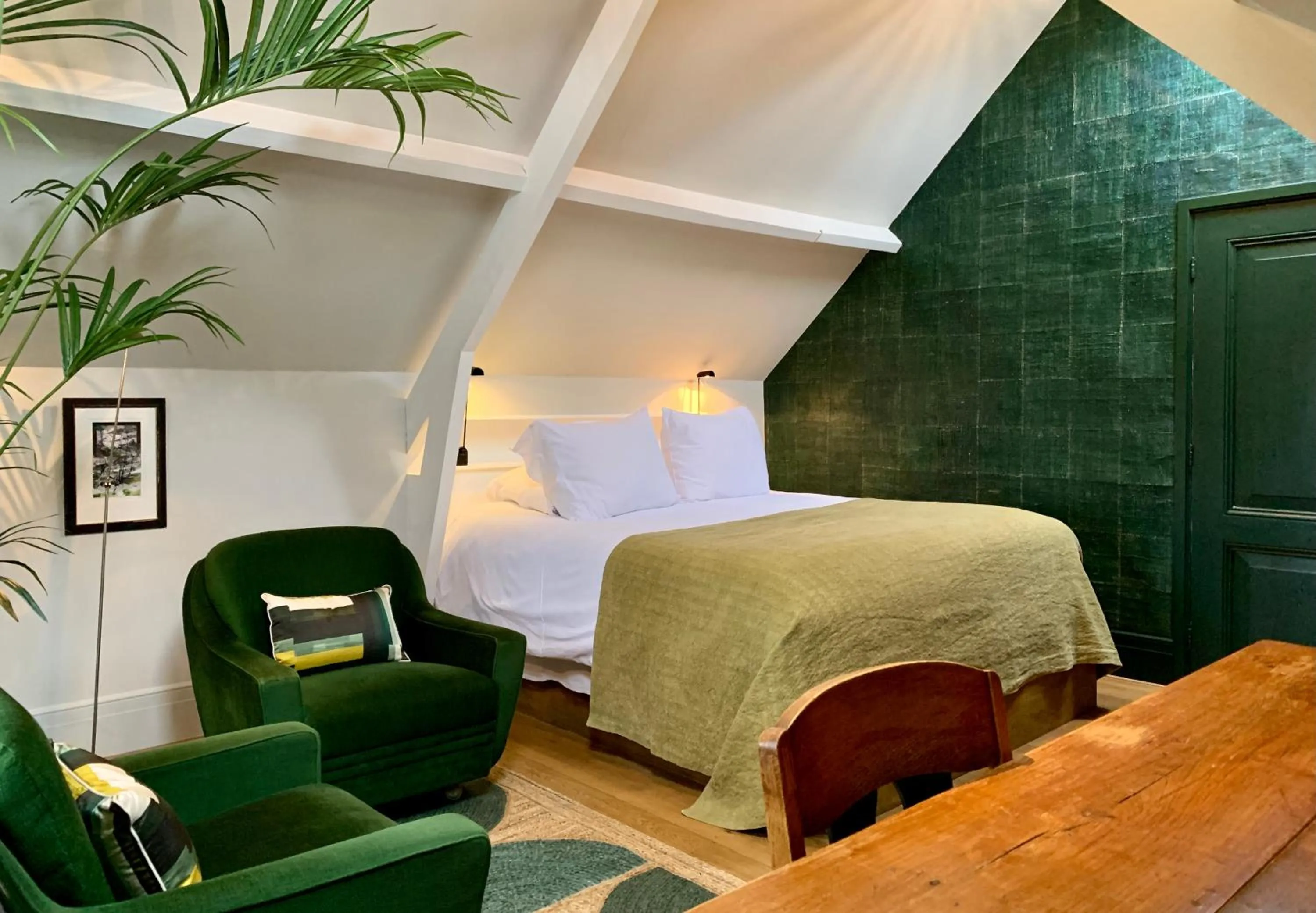 Bedroom, Bed in Boutique hotel Villa Trompenberg