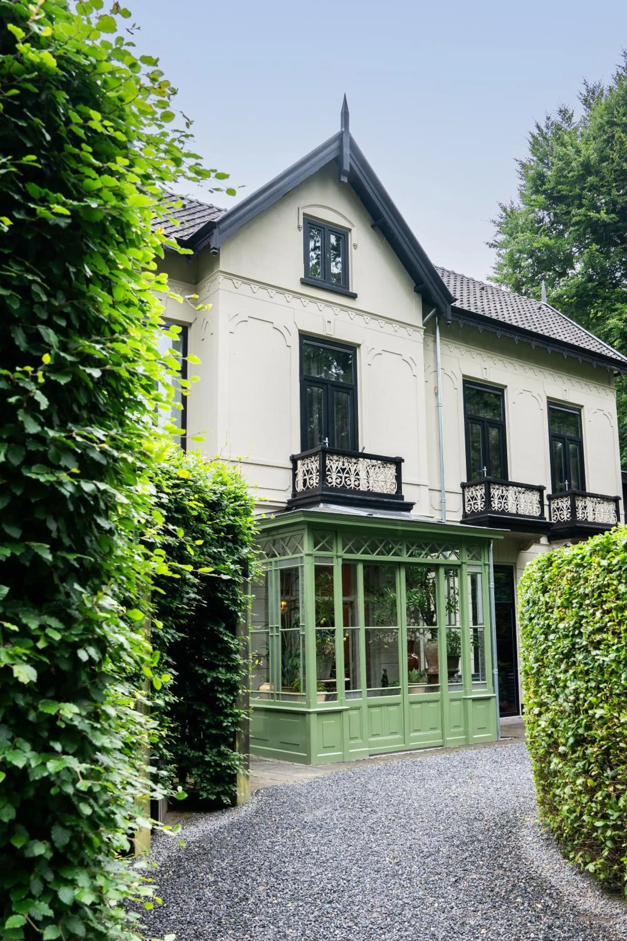 Property building in Boutique hotel Villa Trompenberg