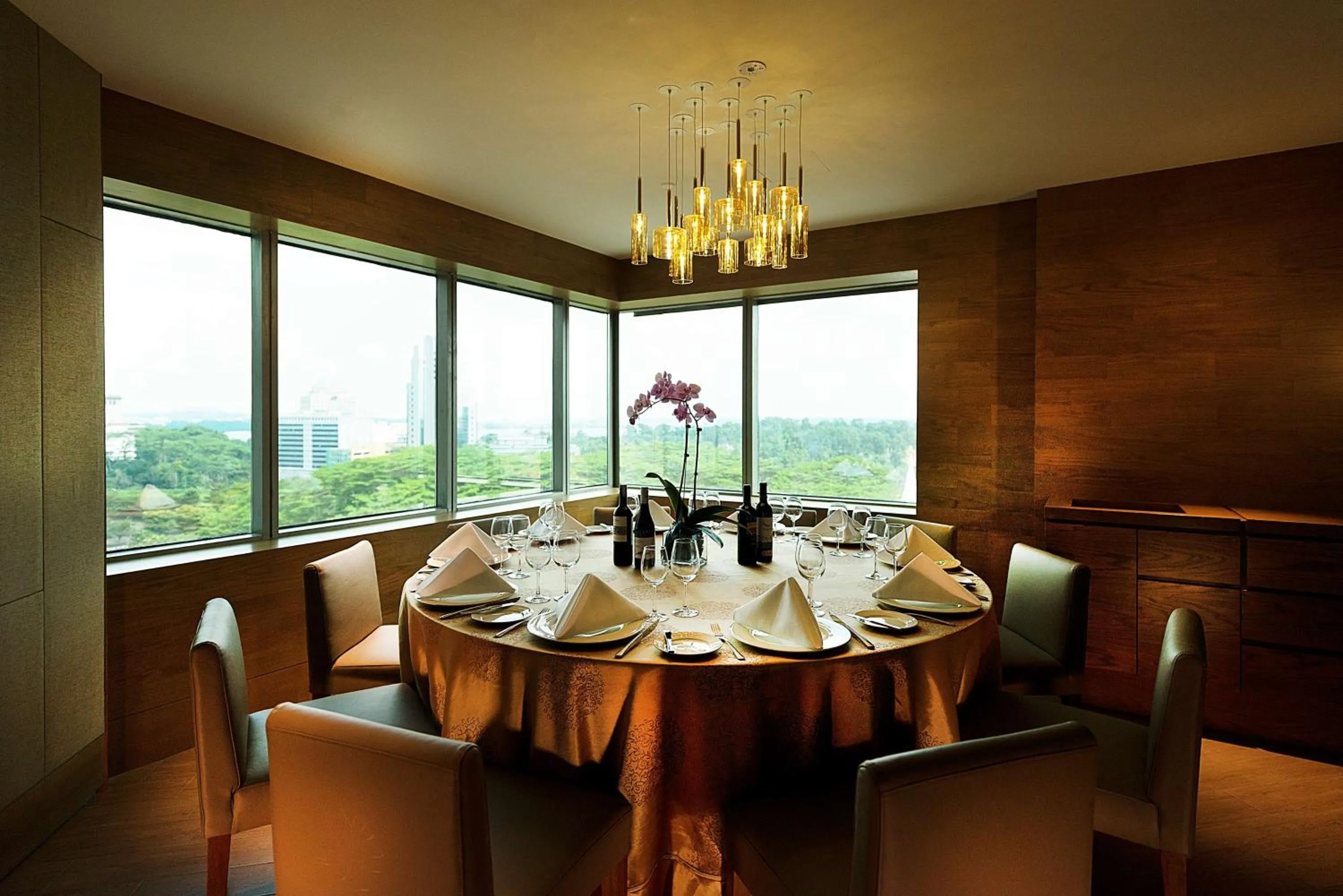 Restaurant/places to eat in DoubleTree by Hilton Johor Bahru