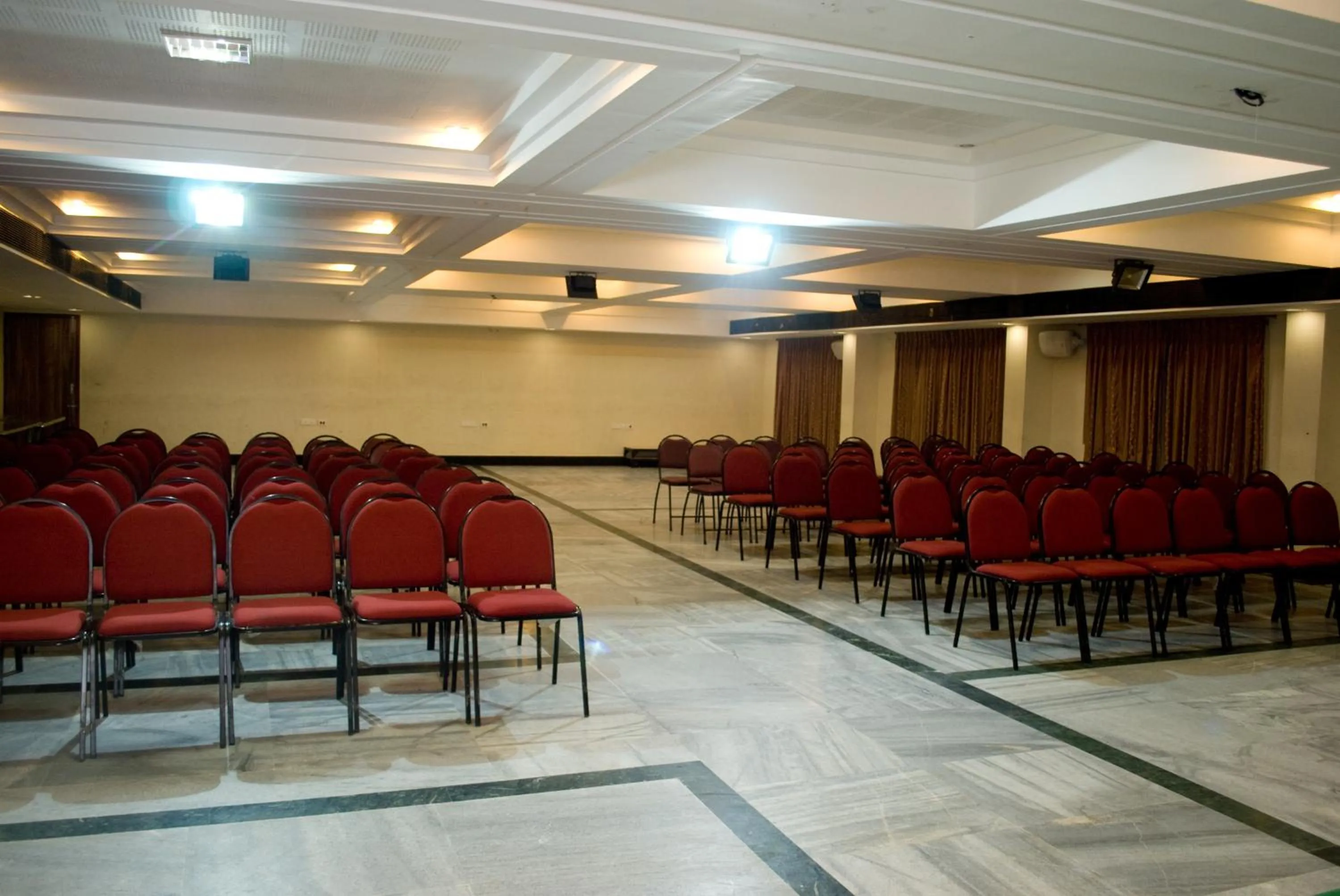 Banquet/Function facilities in Hotel Rajadhane Madurai