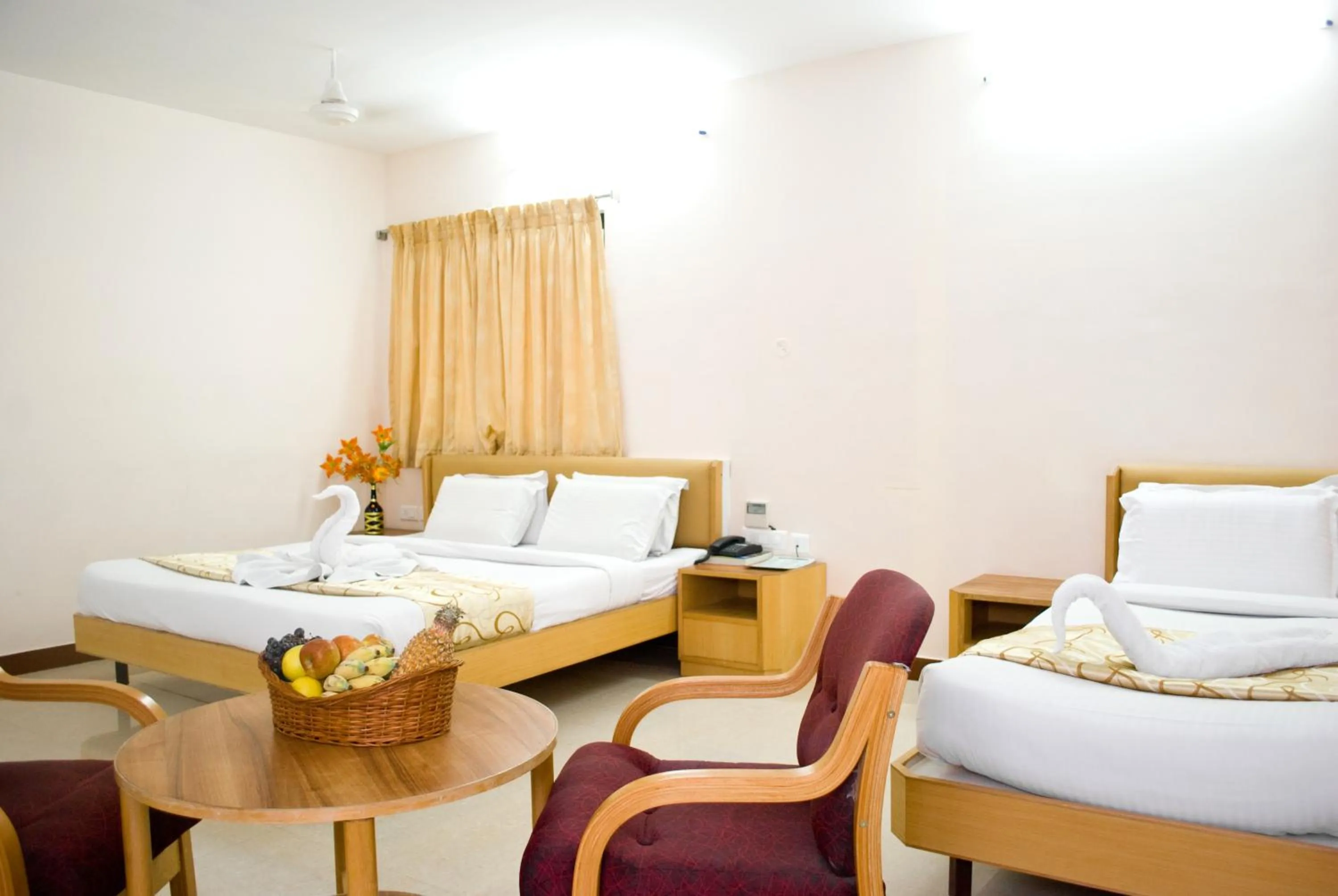 Bed in Hotel Rajadhane Madurai