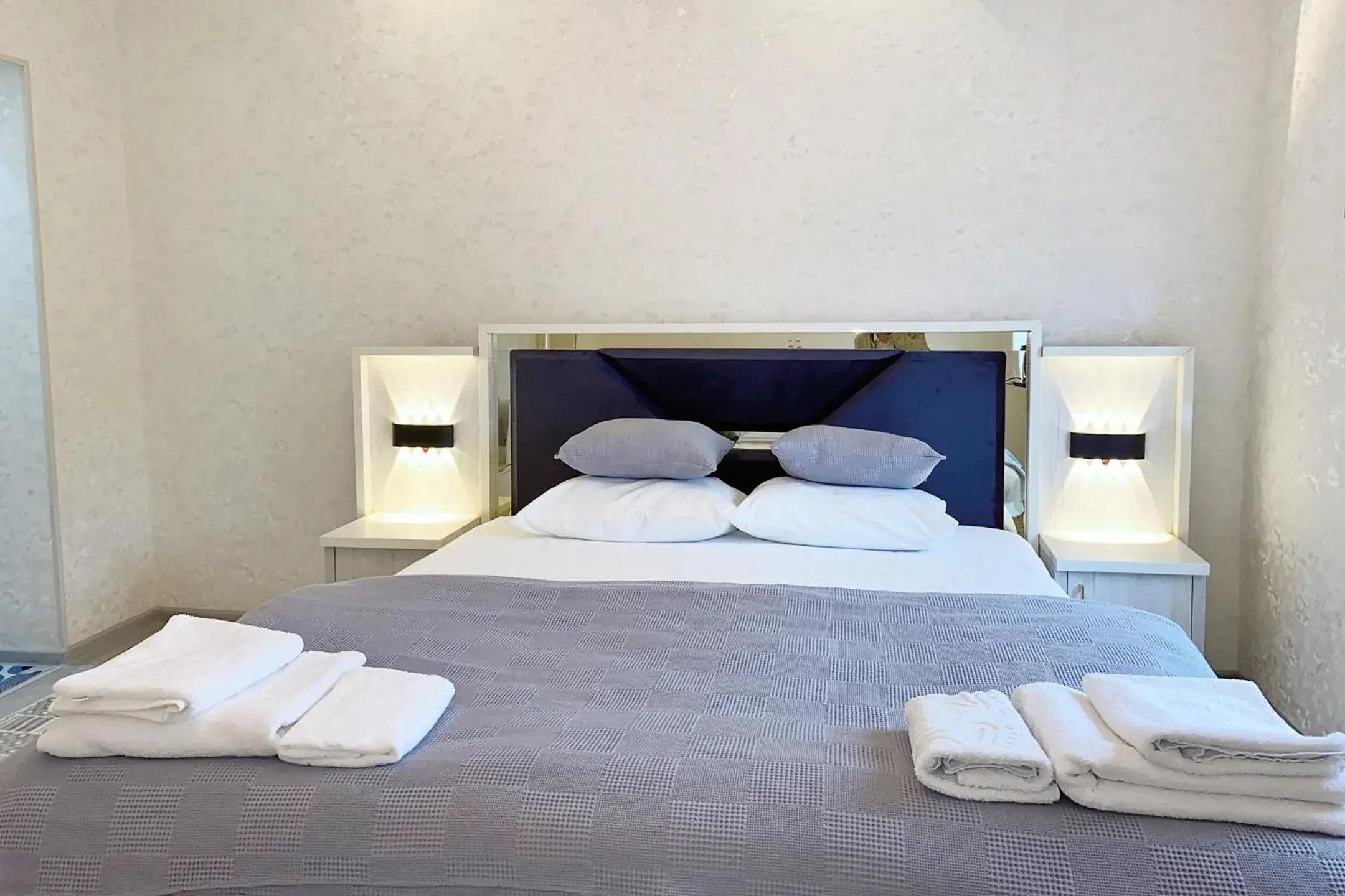 Suite in NANOSH EAST HOTEL Suite in NANOSH EAST HOTEL