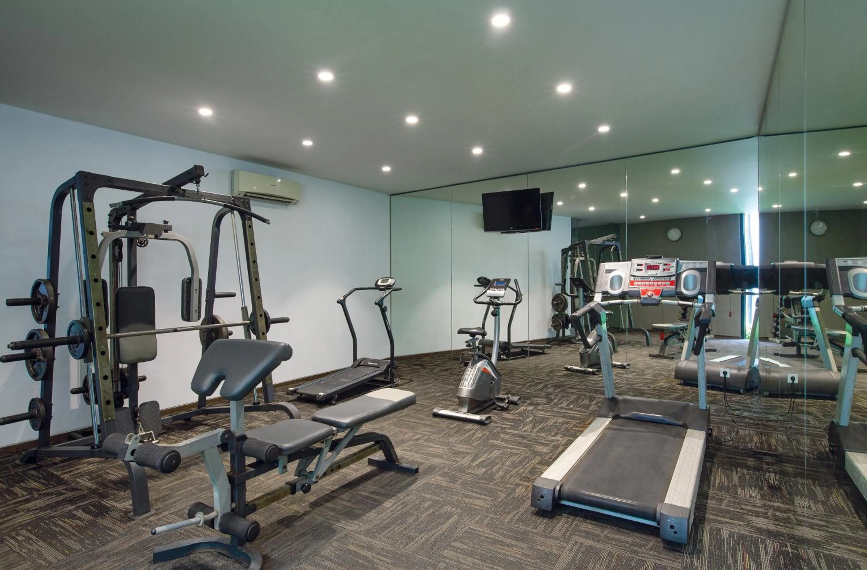 Fitness centre/facilities in Miers Kuningan, ARTOTEL Curated