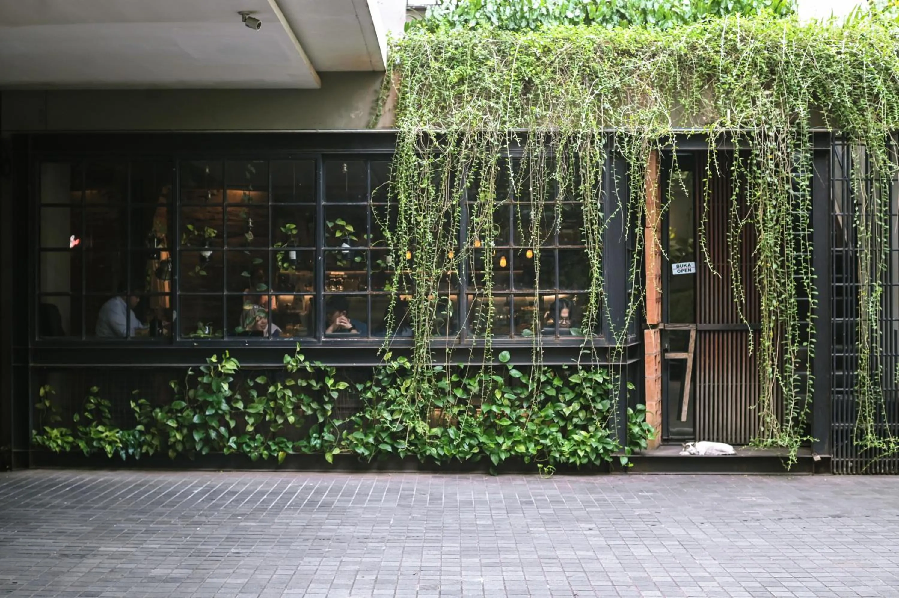 Property building in Miers Kuningan, ARTOTEL Curated