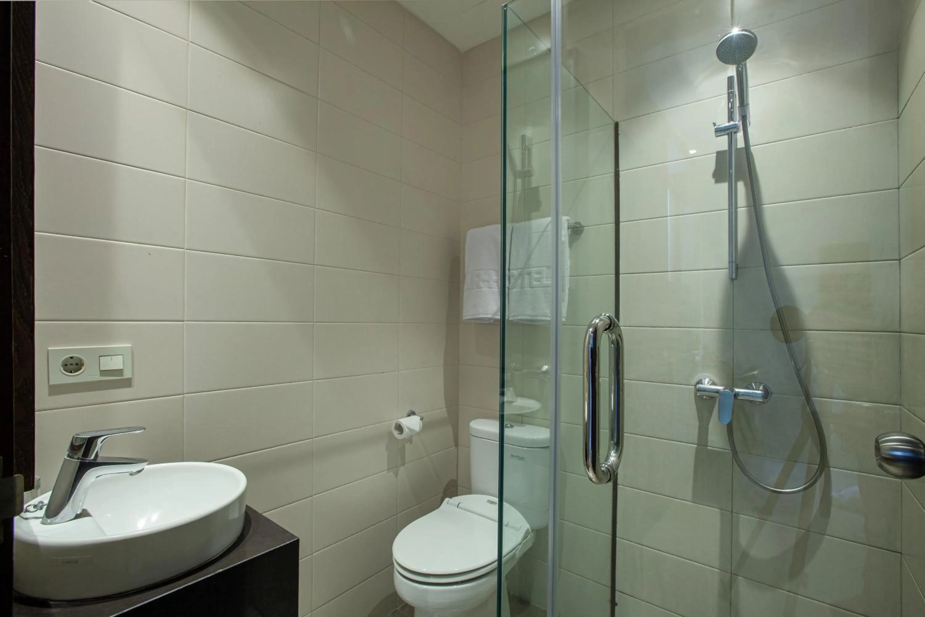 Bathroom in Miers Kuningan, ARTOTEL Curated