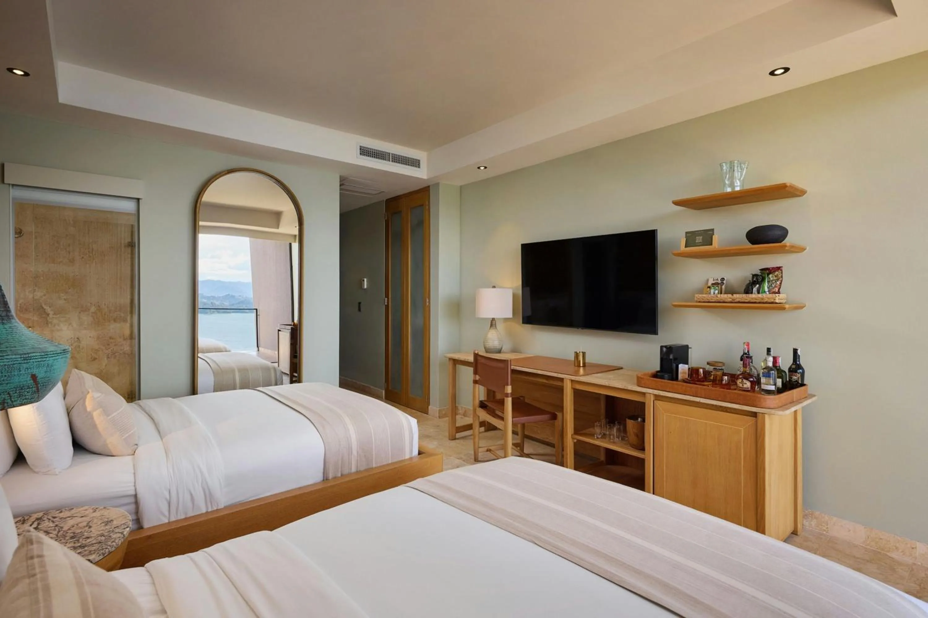 Photo of the whole room, Bed in The Brown, Guatape, Autograph Collection