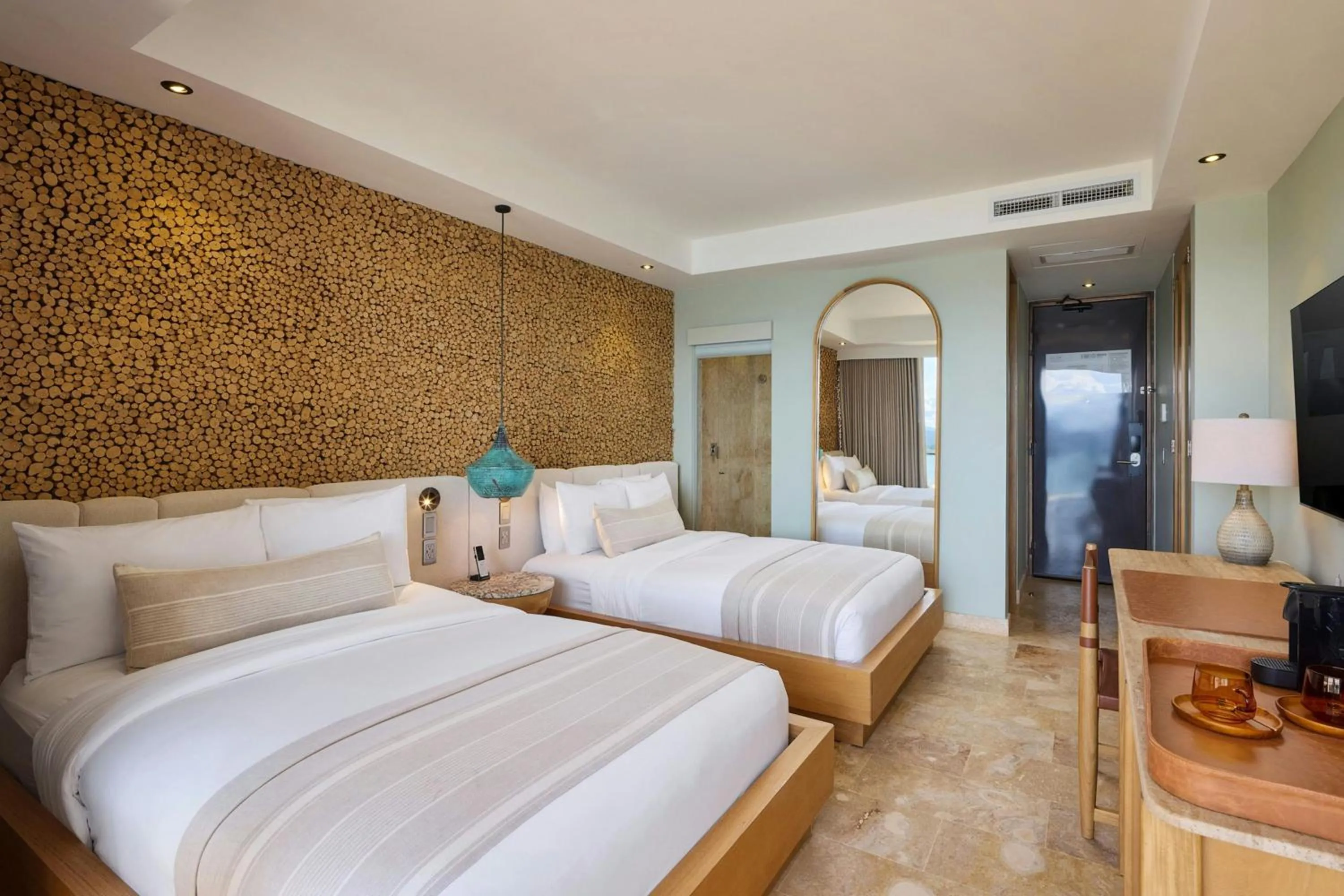 Photo of the whole room, Bed in The Brown, Guatape, Autograph Collection