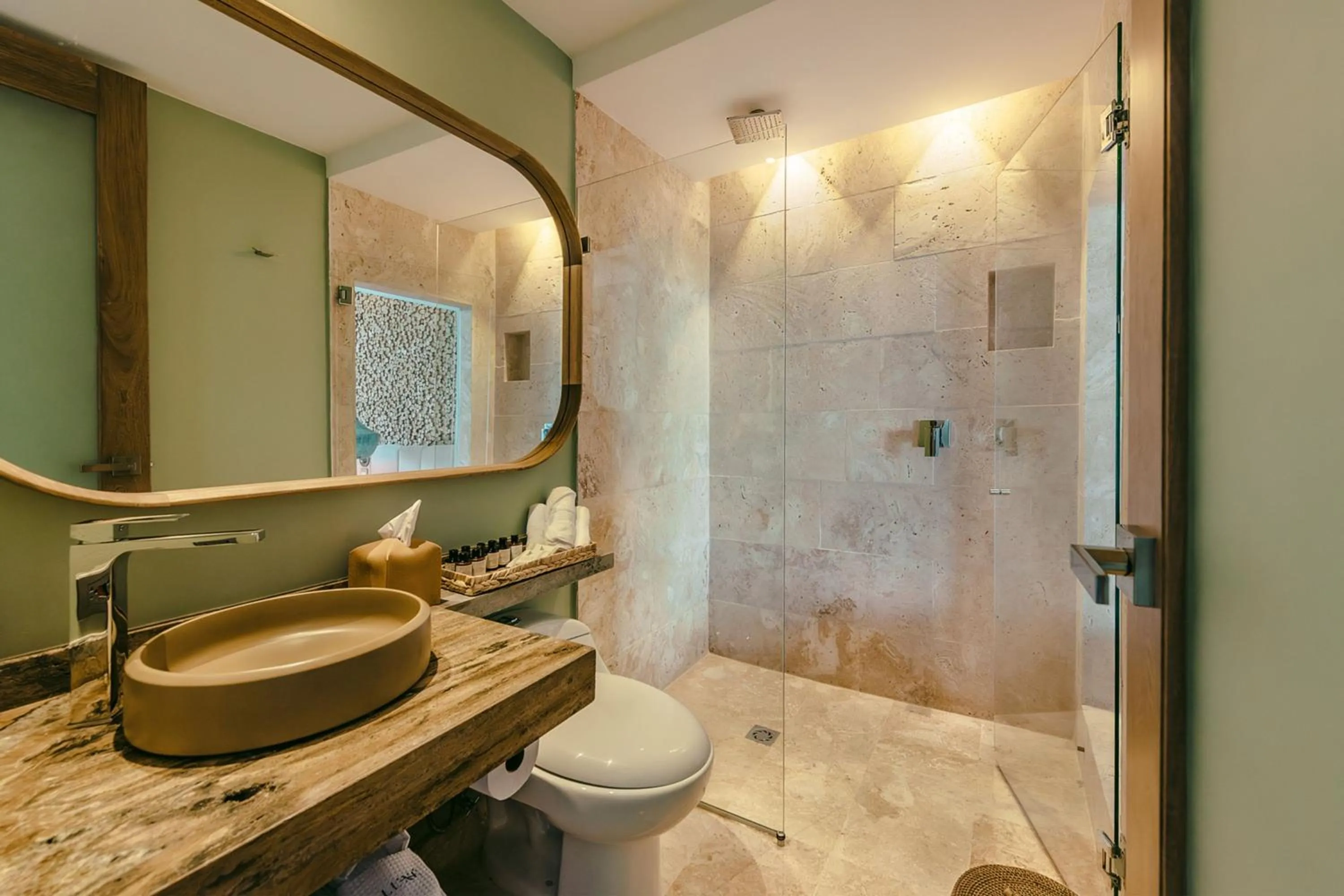 Bathroom in Luxé by The Charlee