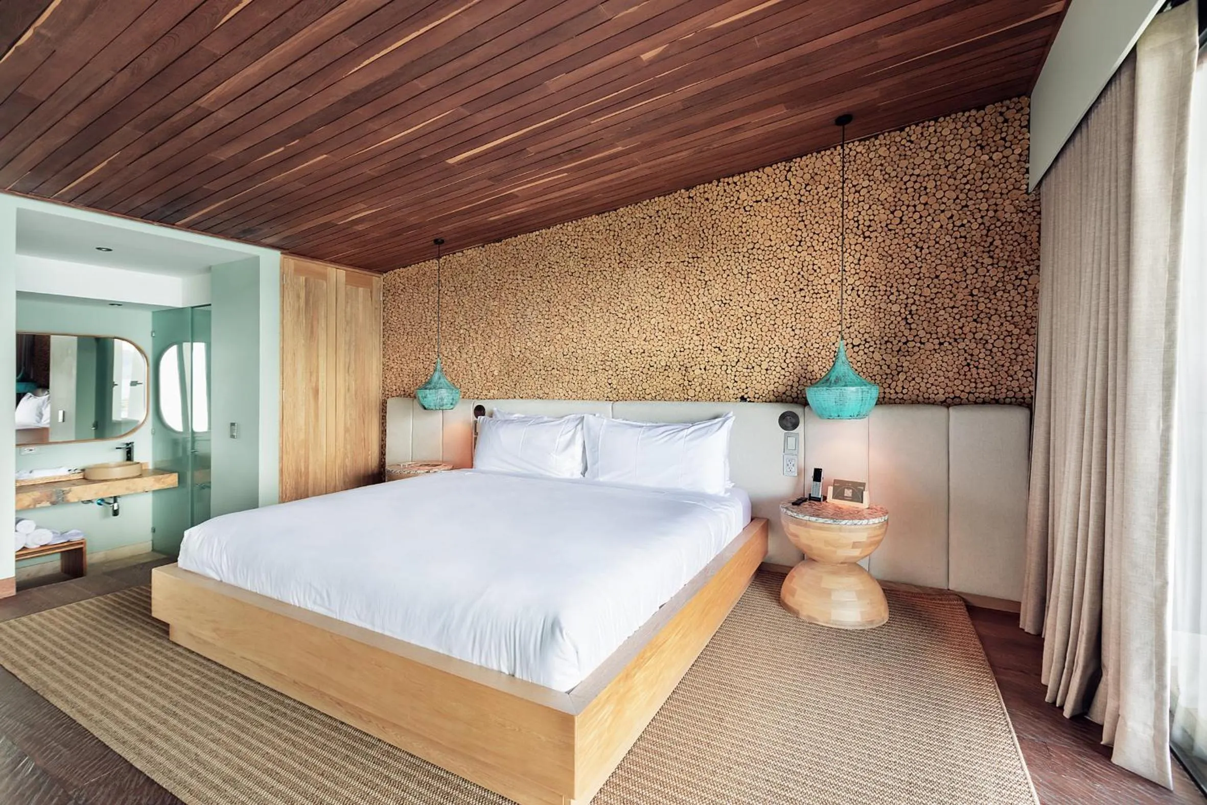 Bed in Luxé by The Charlee