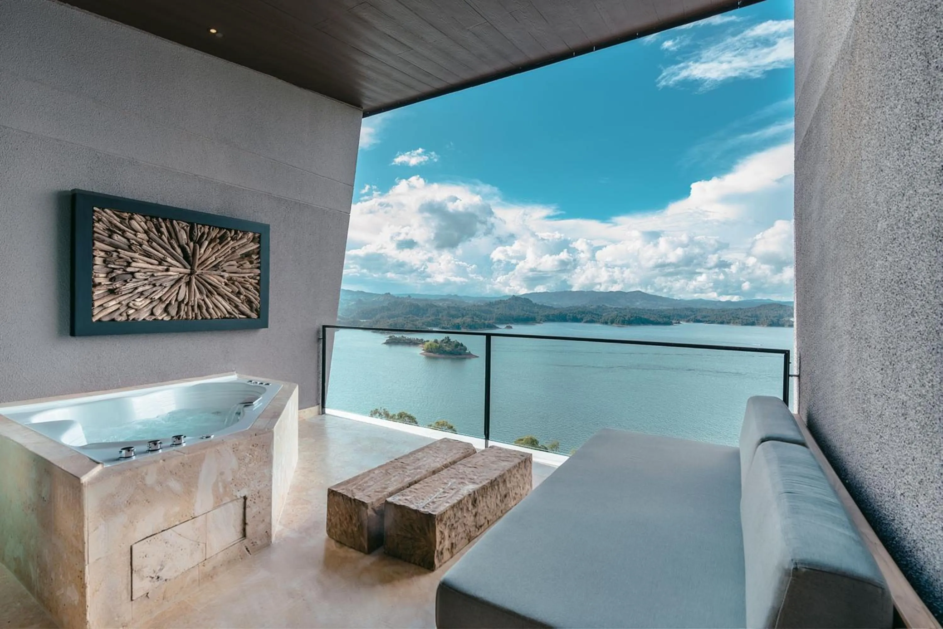 Photo of the whole room in Luxé by The Charlee