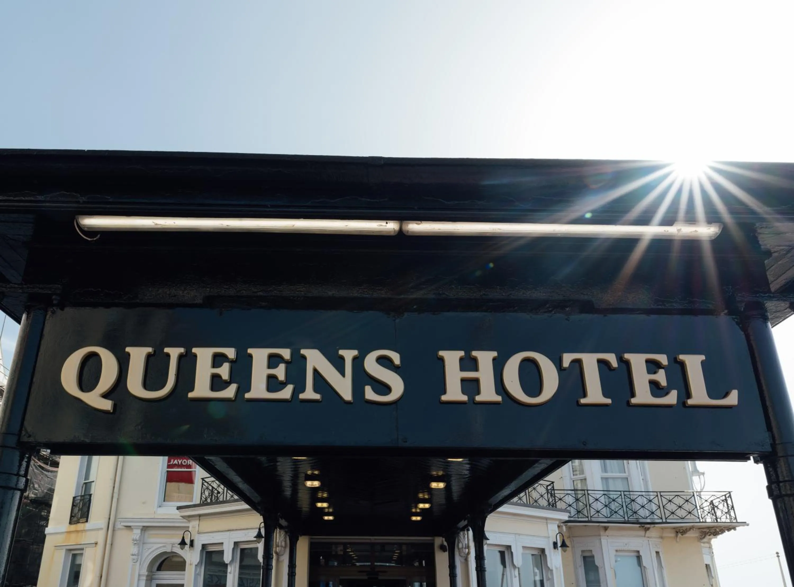 Queens Hotel & Spa
