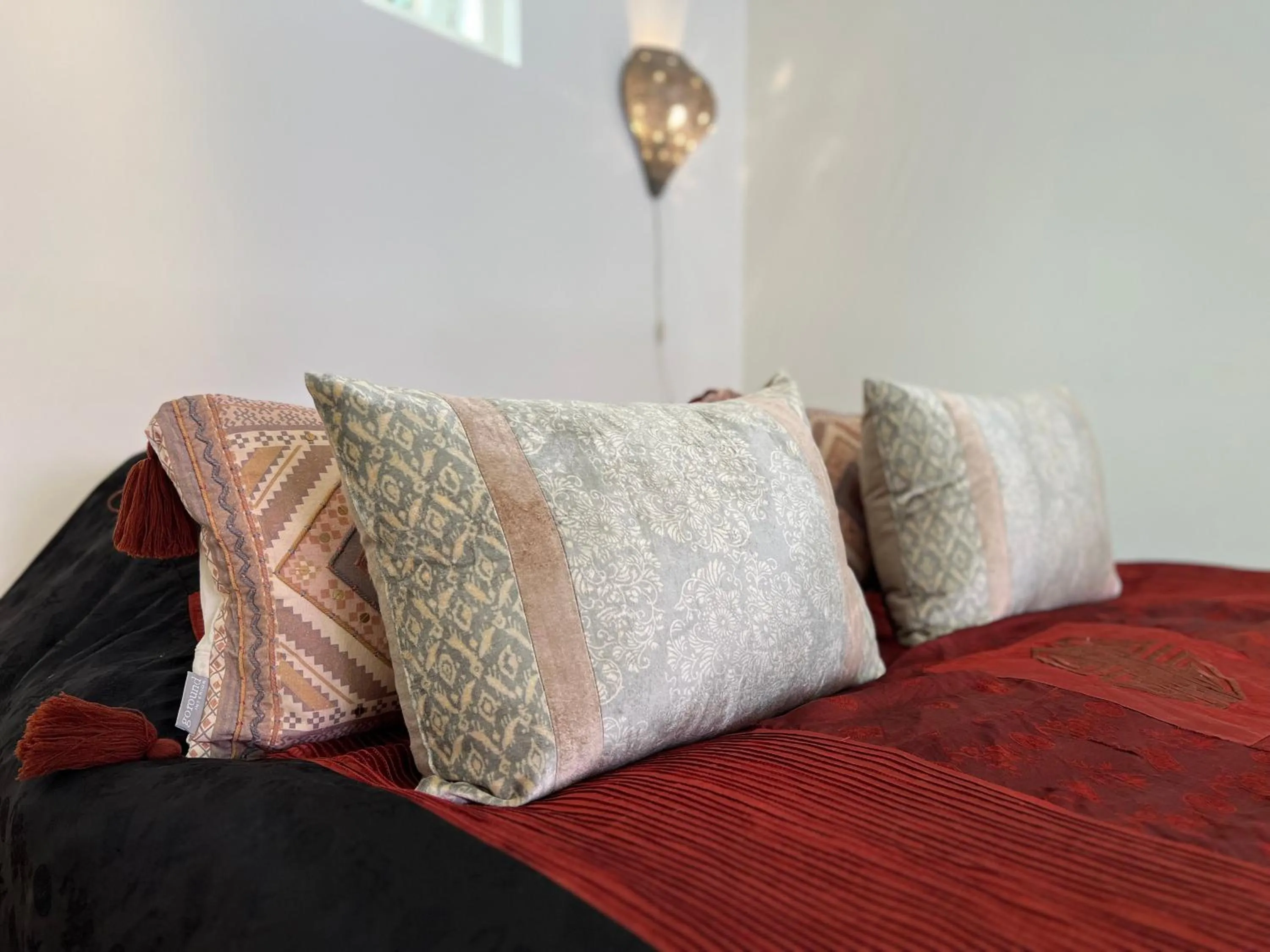 Bed in Villa de Nachtegaal