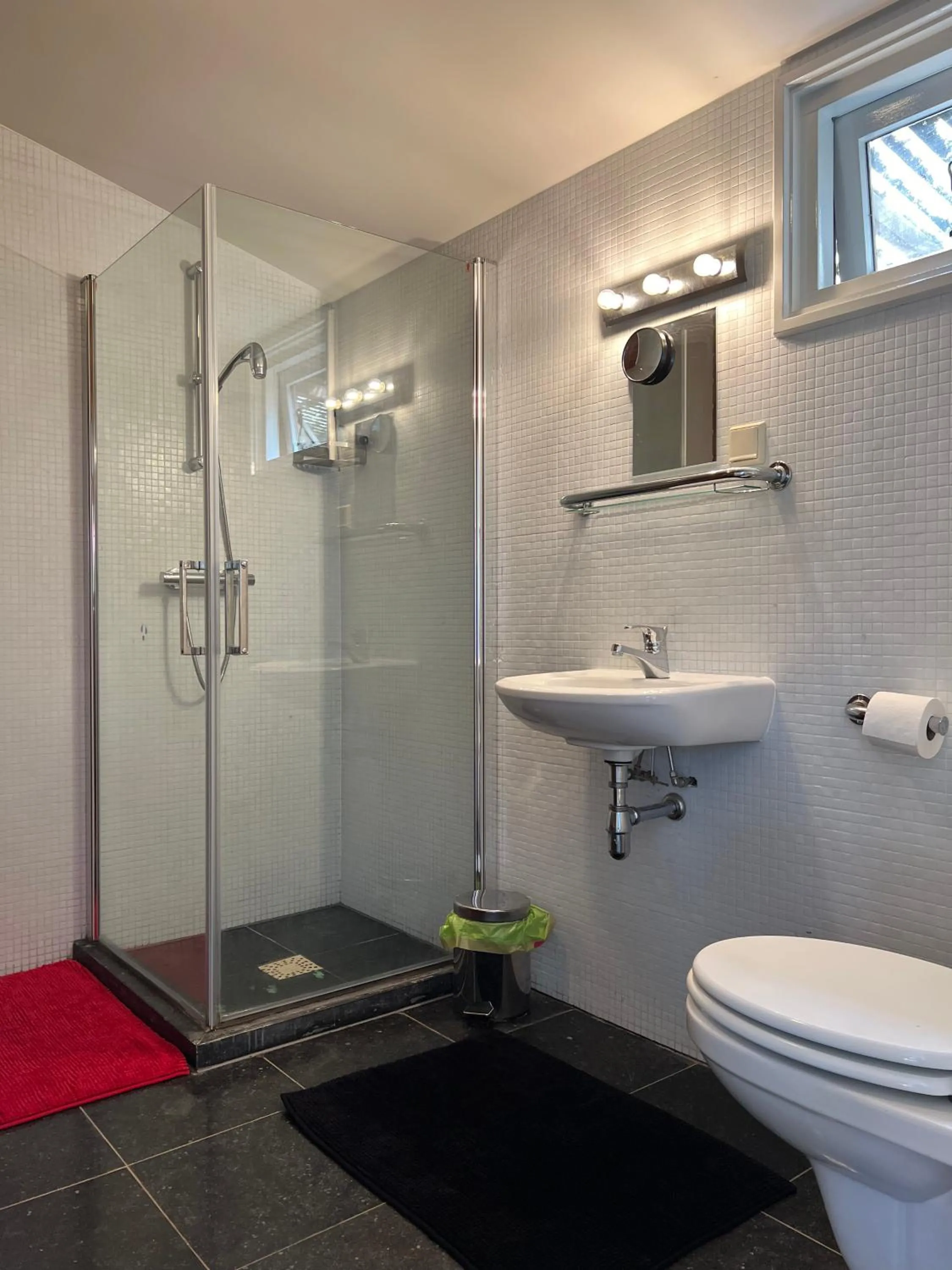 Bathroom in Villa de Nachtegaal